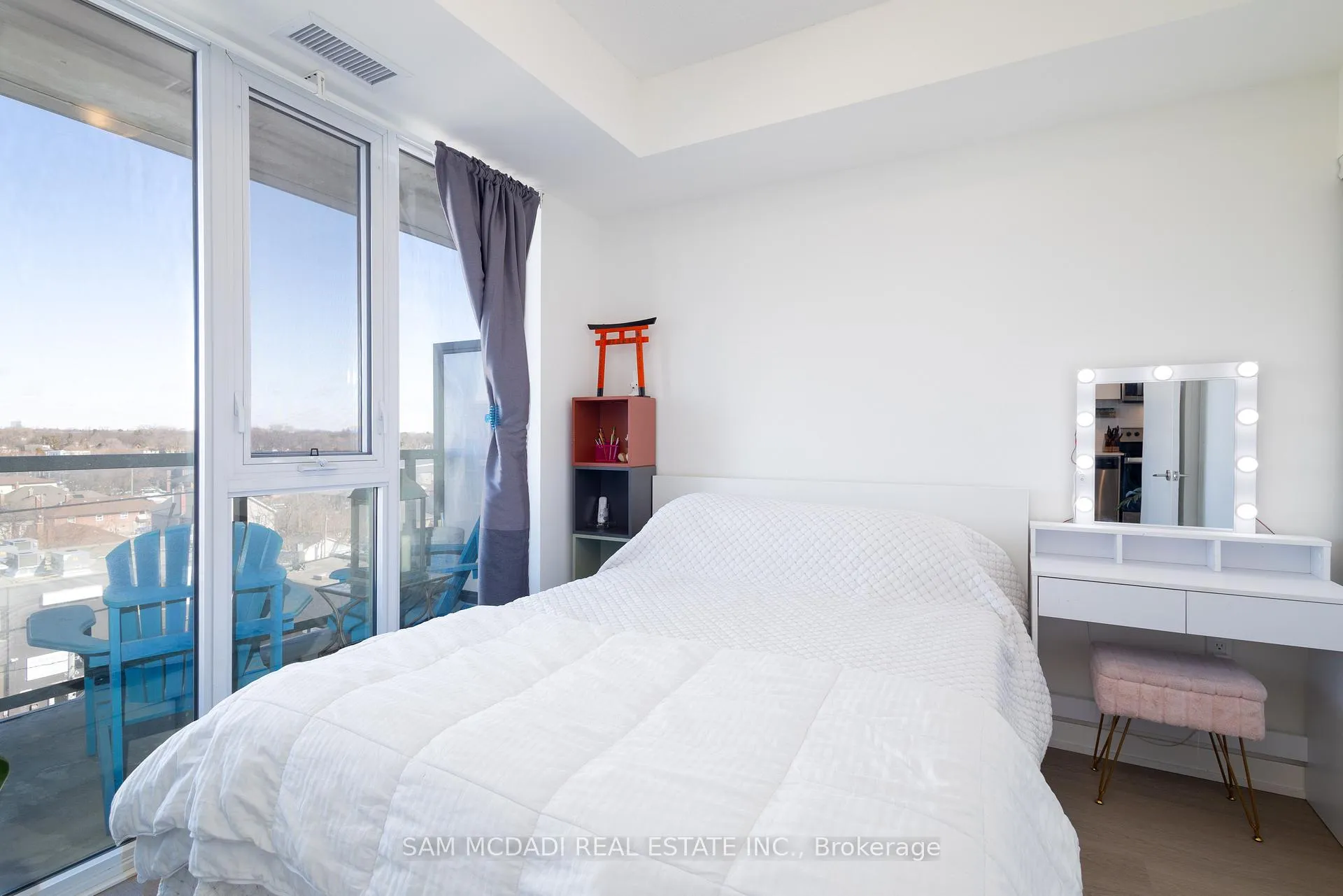 Photo 14 of Unit 521, 859 The Queensway, Etobicoke, Stonegate-Queensway — HOMEH
