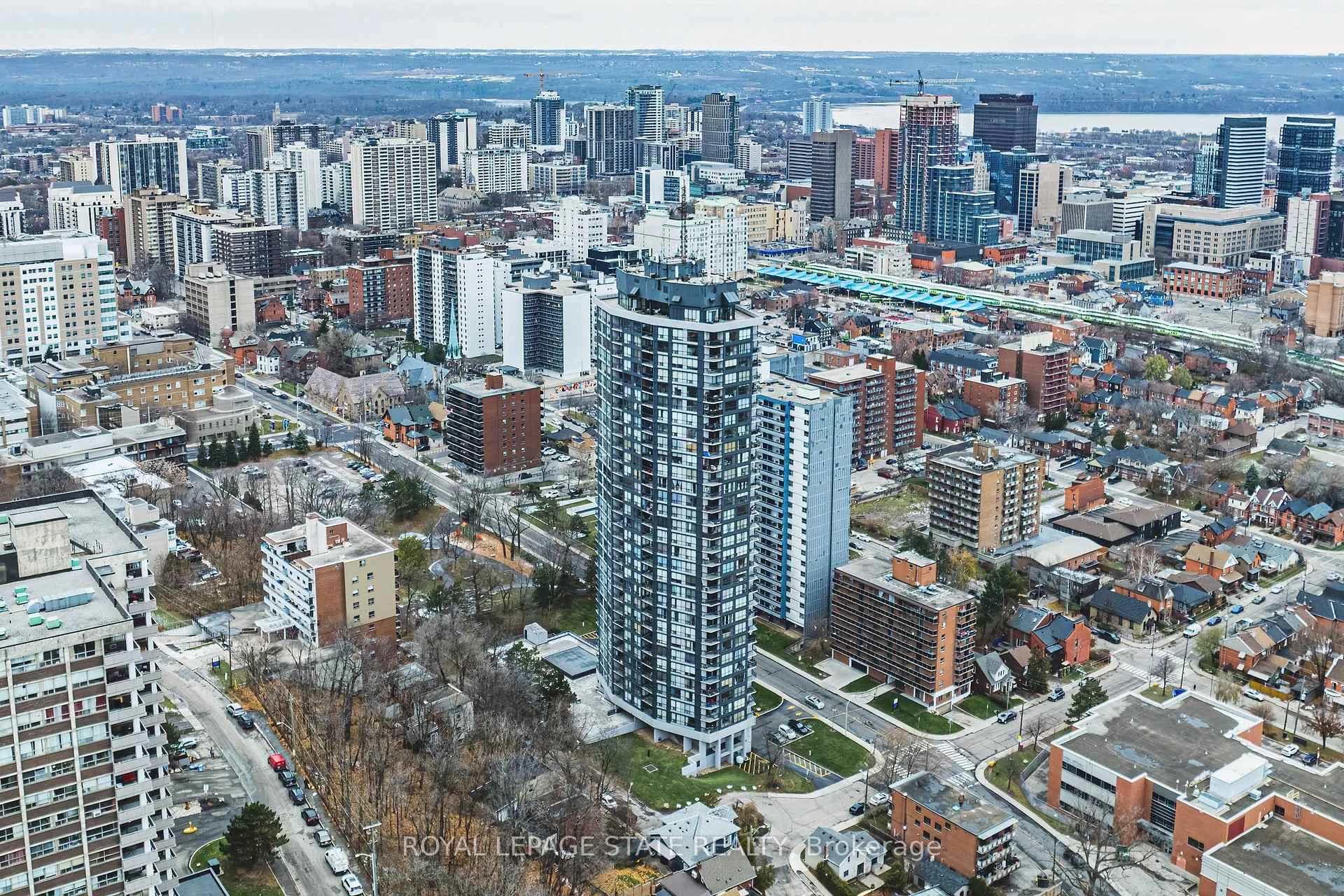 Photo 1 of Unit 1908, 150 Charlton Avenue E, Hamilton, Corktown — HOMEH