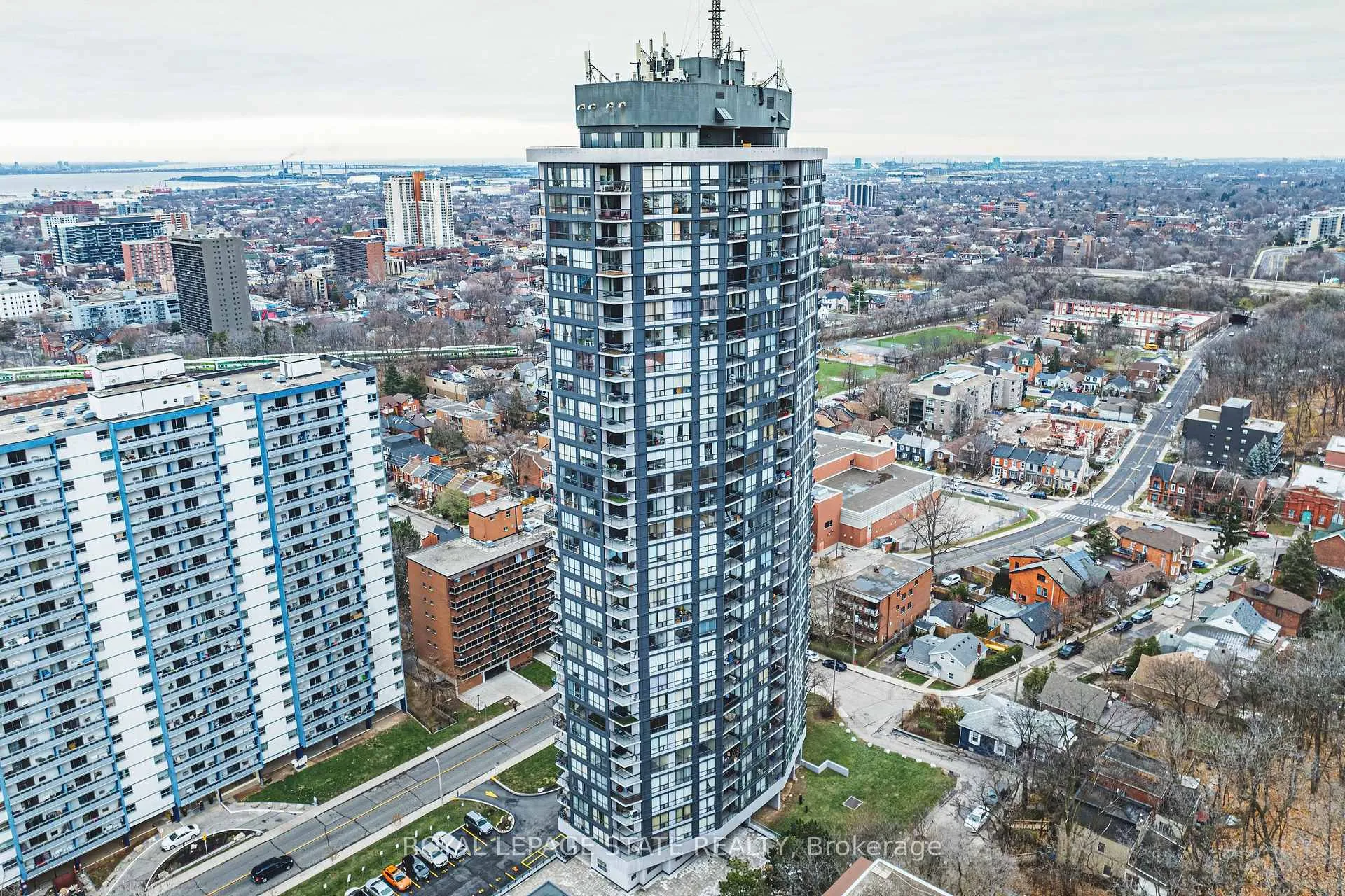 Photo 2 of Unit 1908, 150 Charlton Avenue E, Hamilton, Corktown — HOMEH