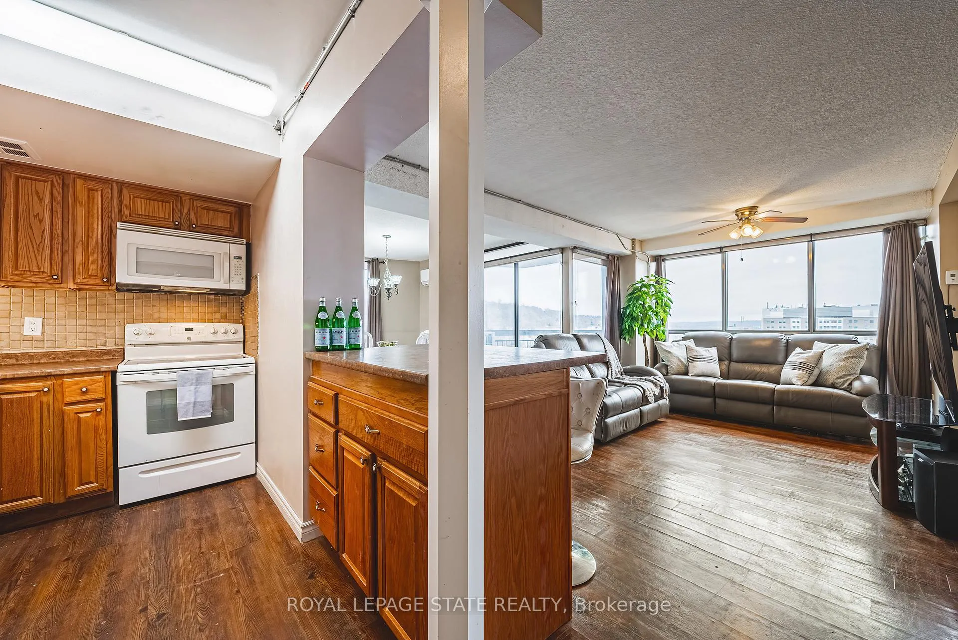 Photo 11 of Unit 1908, 150 Charlton Avenue E, Hamilton, Corktown — HOMEH