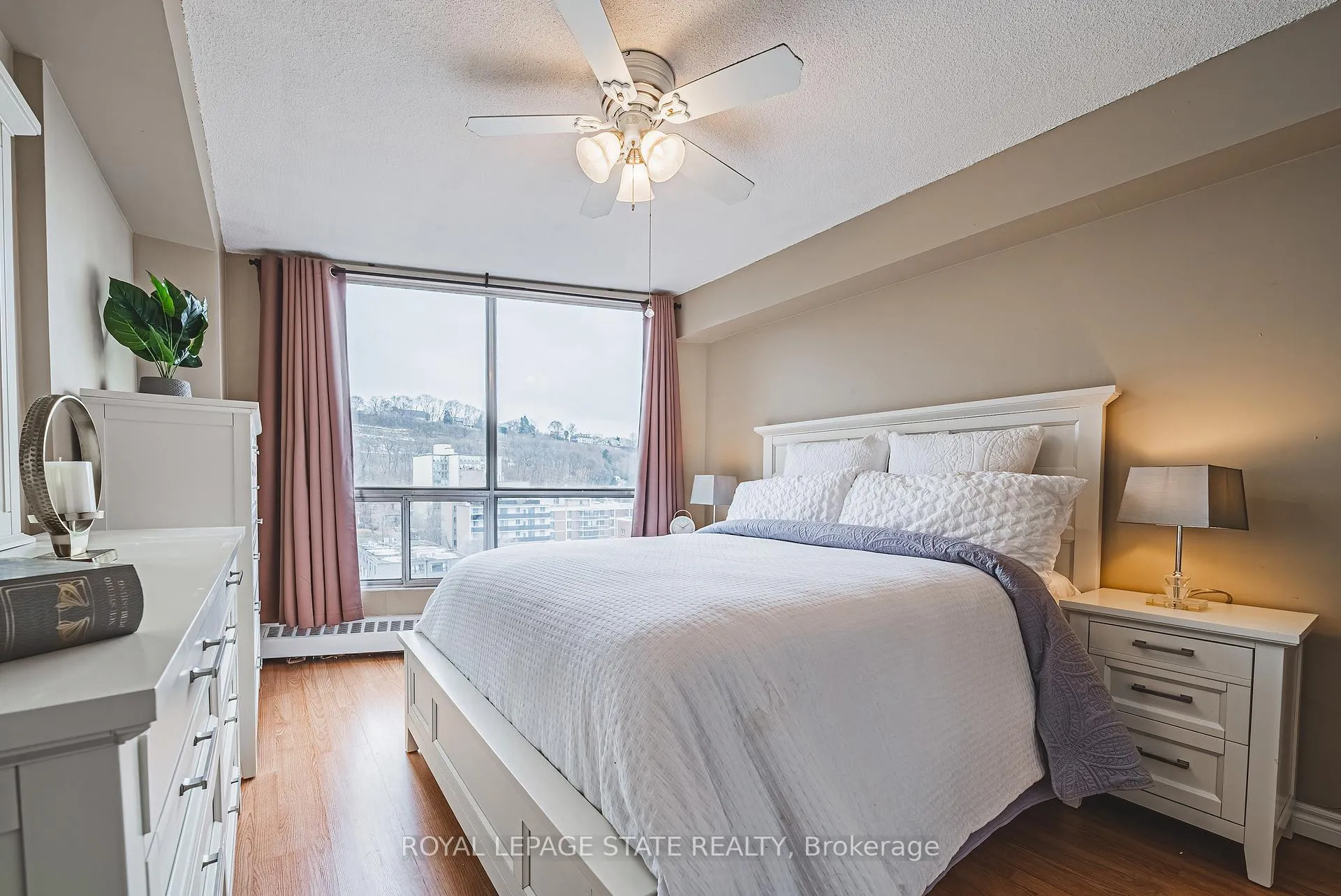 Photo 16 of Unit 1908, 150 Charlton Avenue E, Hamilton, Corktown — HOMEH