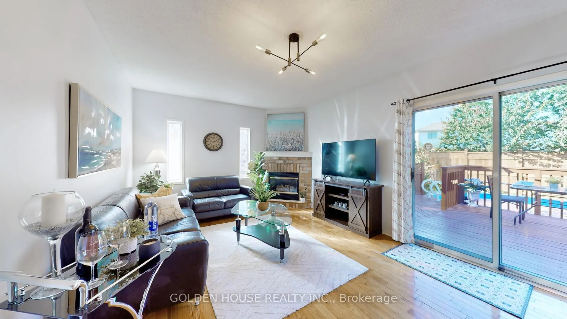 Photo 2 of 792 Beatrice Street E, Oshawa, Pinecrest — HOMEH