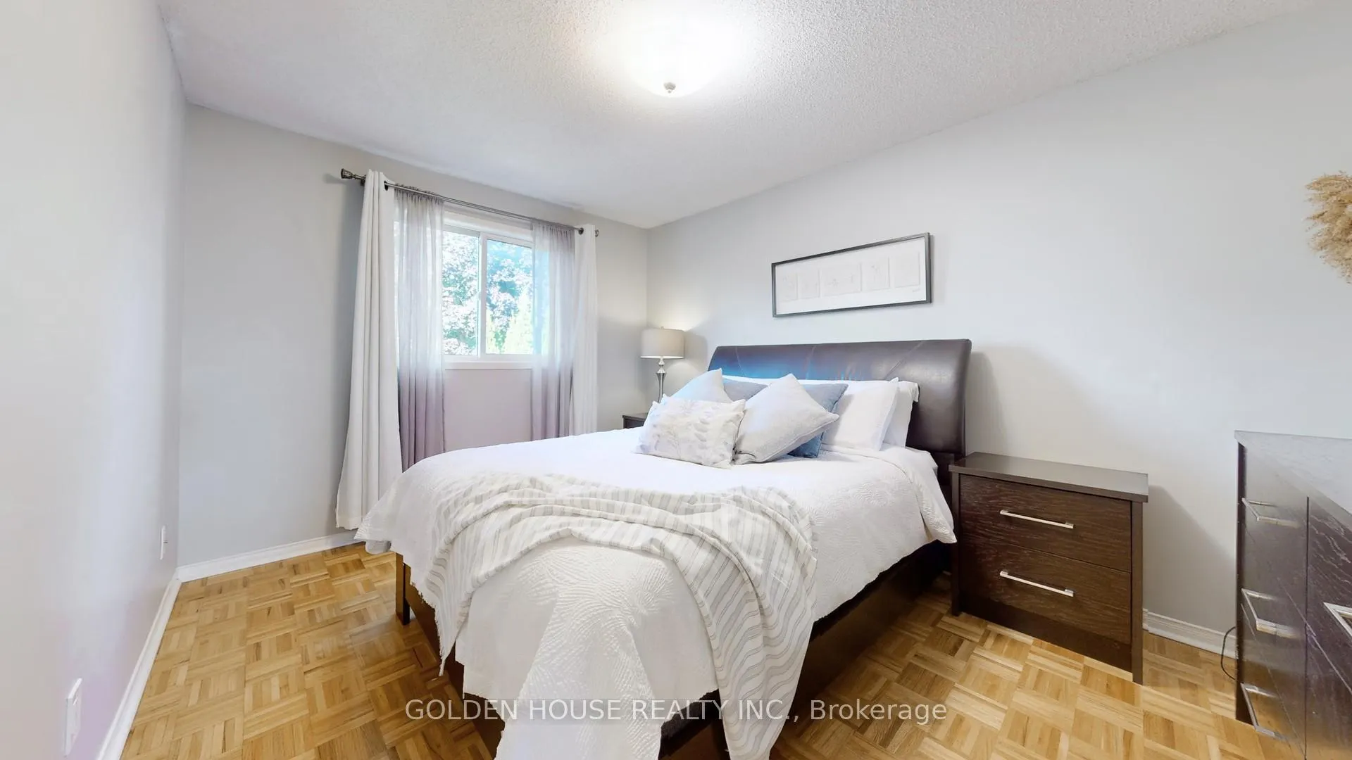 Photo 13 of 792 Beatrice Street E, Oshawa, Pinecrest — HOMEH