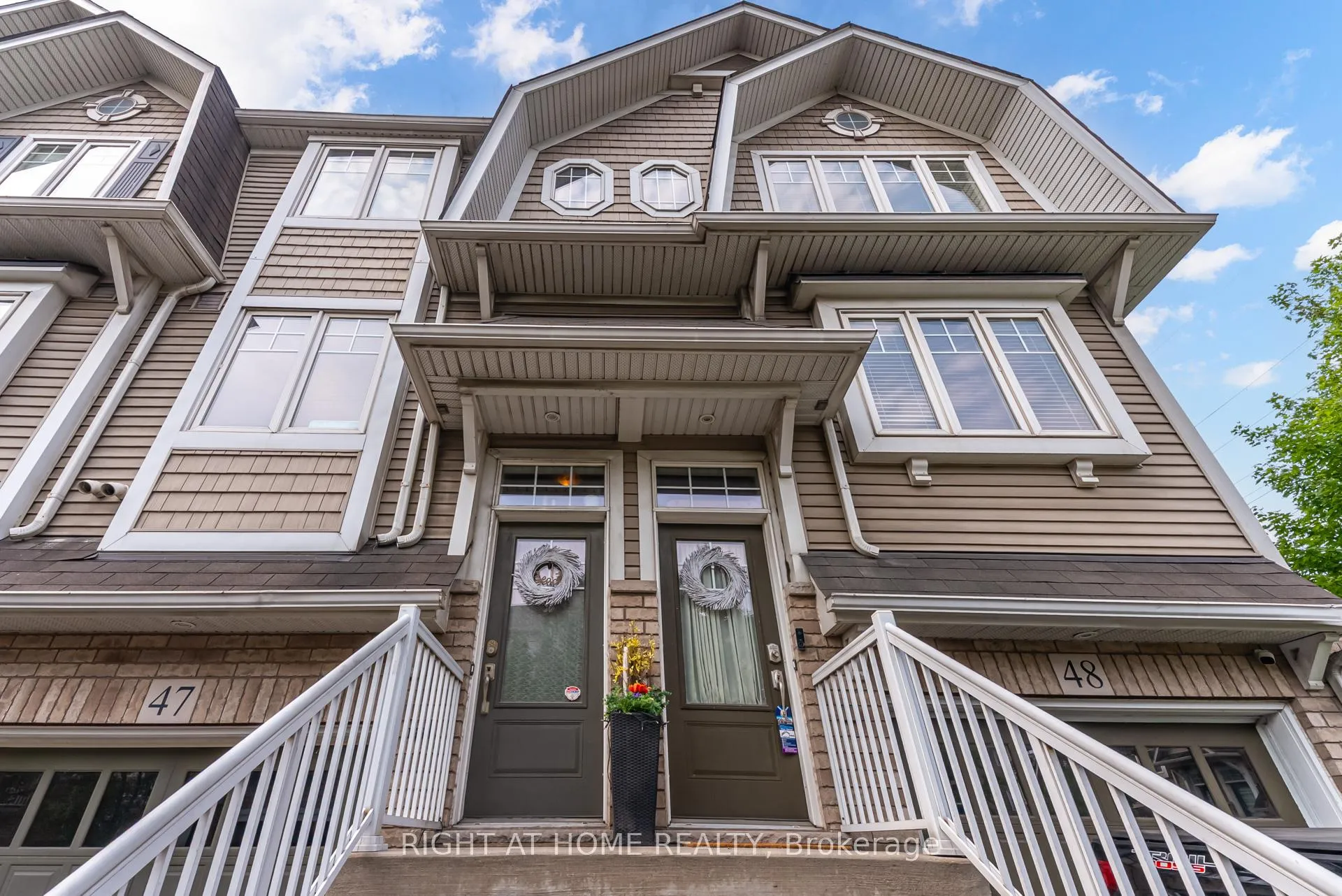 Photo 3 of Unit 47, 337 Beach Boulevard, Hamilton, Hamilton Beach — HOMEH