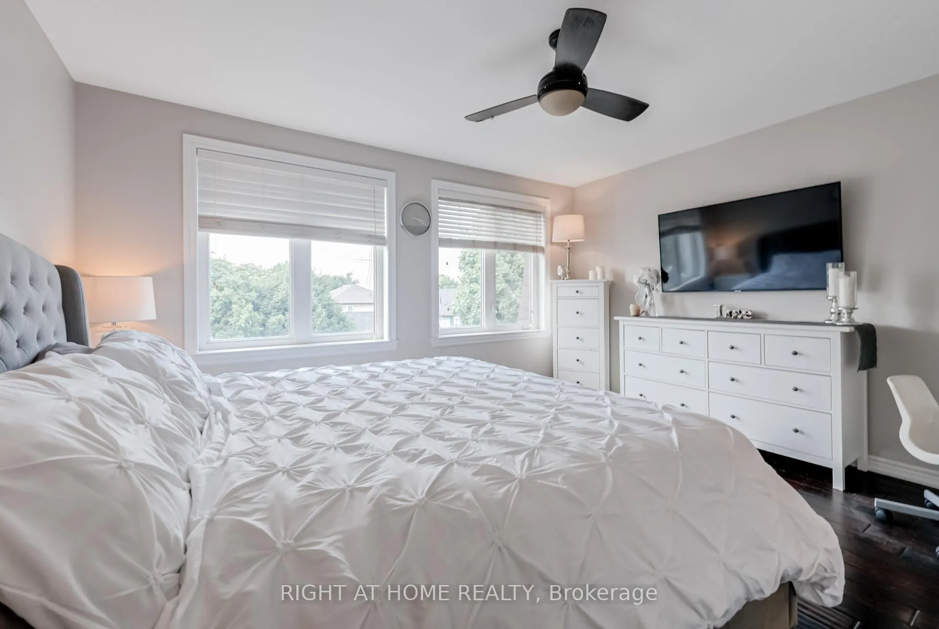 Photo 11 of Unit 47, 337 Beach Boulevard, Hamilton, Hamilton Beach — HOMEH