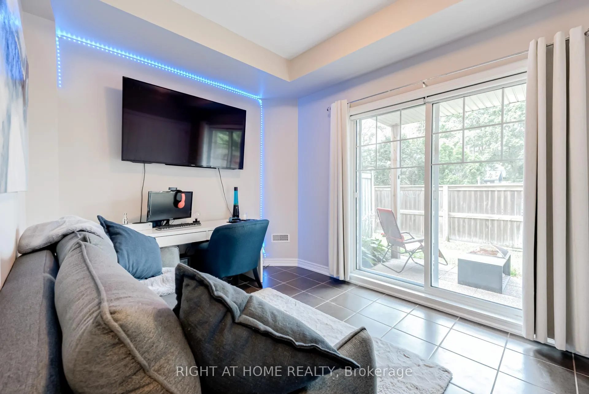 Photo 17 of Unit 47, 337 Beach Boulevard, Hamilton, Hamilton Beach — HOMEH