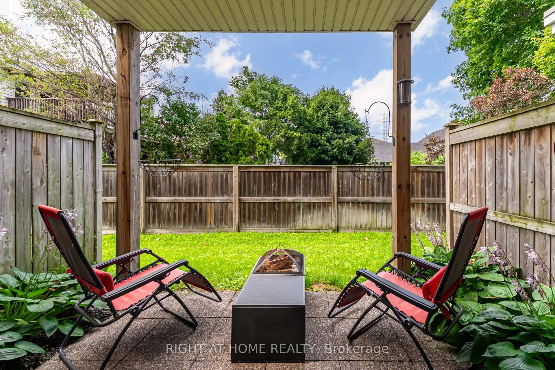 Photo 23 of Unit 47, 337 Beach Boulevard, Hamilton, Hamilton Beach — HOMEH