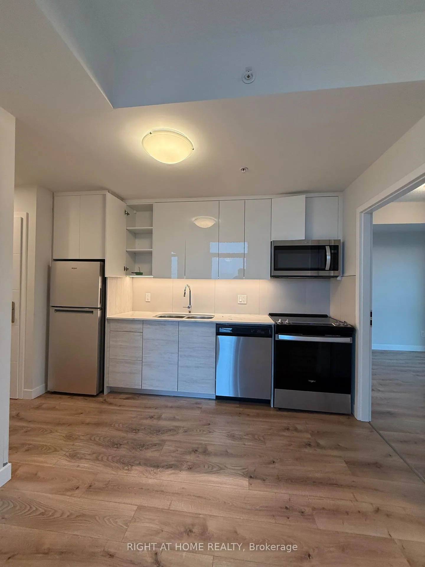 Photo 4 of Unit 1702, 60 Frederick Street, Kitchener — HOMEH