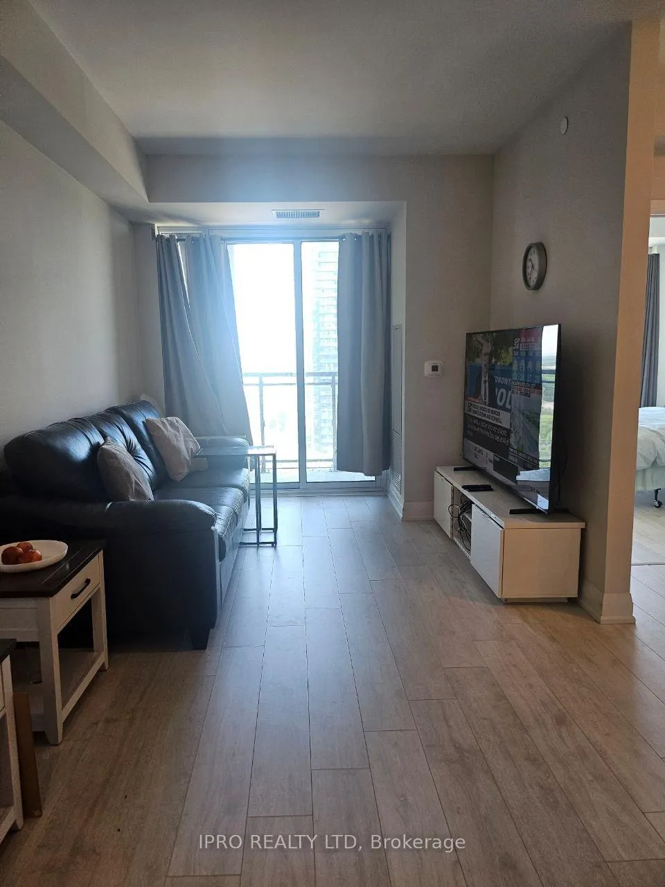 Photo 4 of Unit 1407, 15 Lynch Street, Brampton, Downtown Brampton — HOMEH