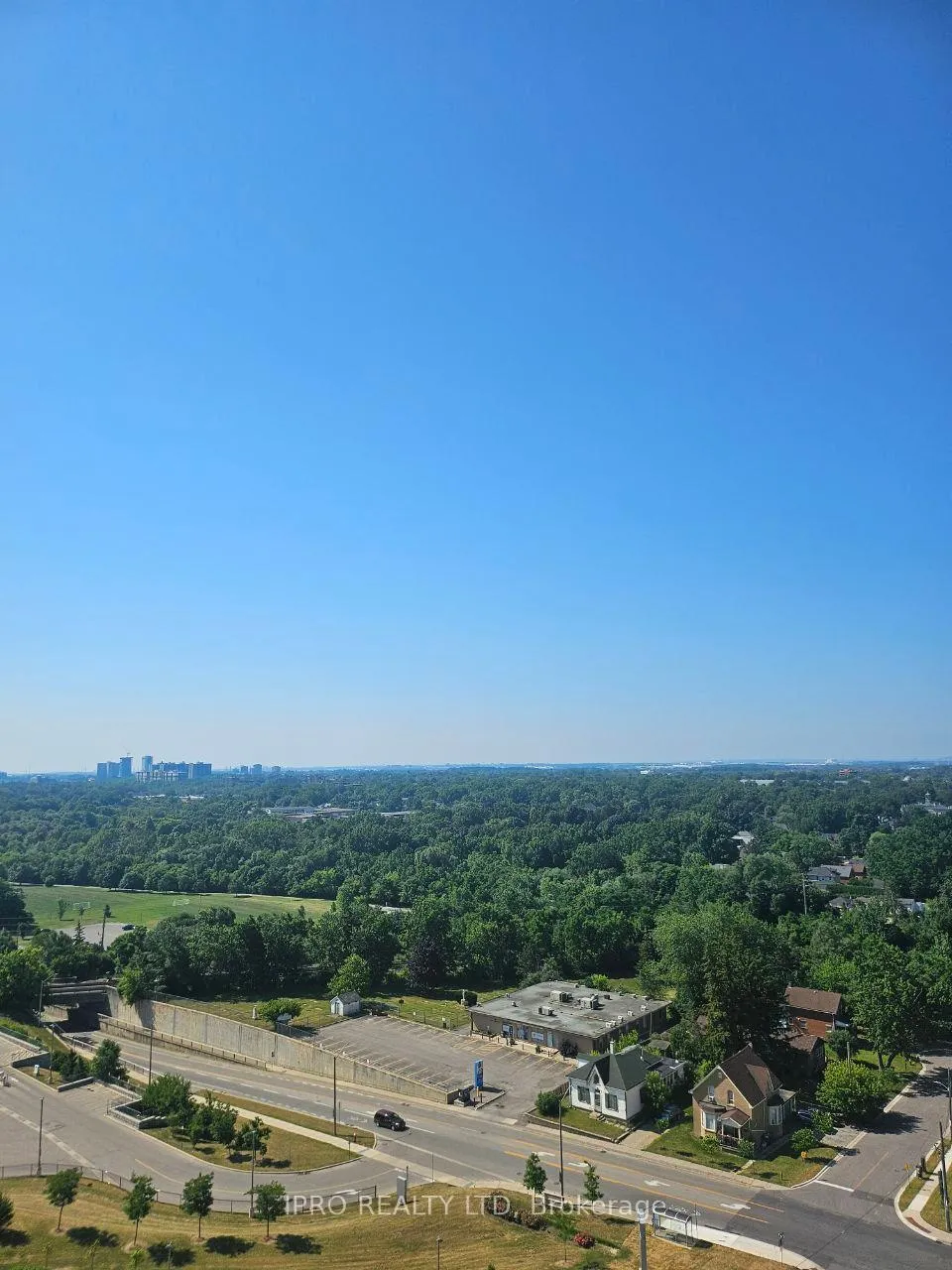 Photo 13 of Unit 1407, 15 Lynch Street, Brampton, Downtown Brampton — HOMEH