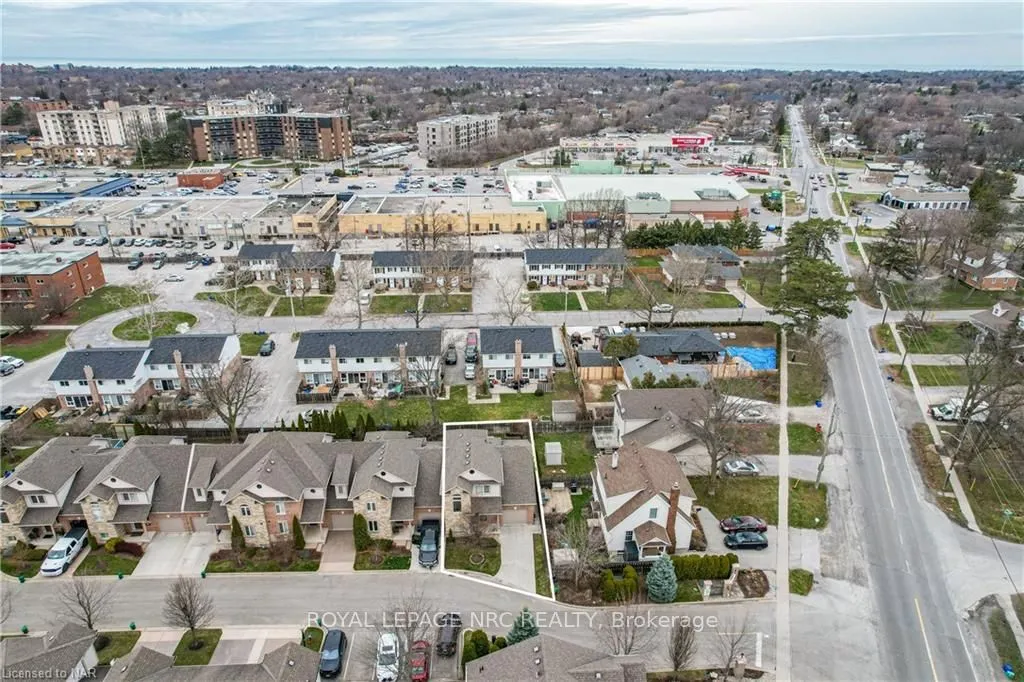 Photo 5 of Unit 1, 409 Niagara Street, St. Catharines, Carlton/Bunting — HOMEH