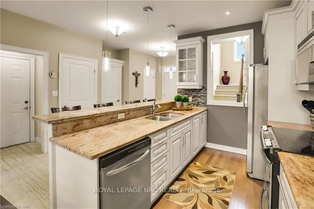 Photo 13 of Unit 1, 409 Niagara Street, St. Catharines, Carlton/Bunting — HOMEH