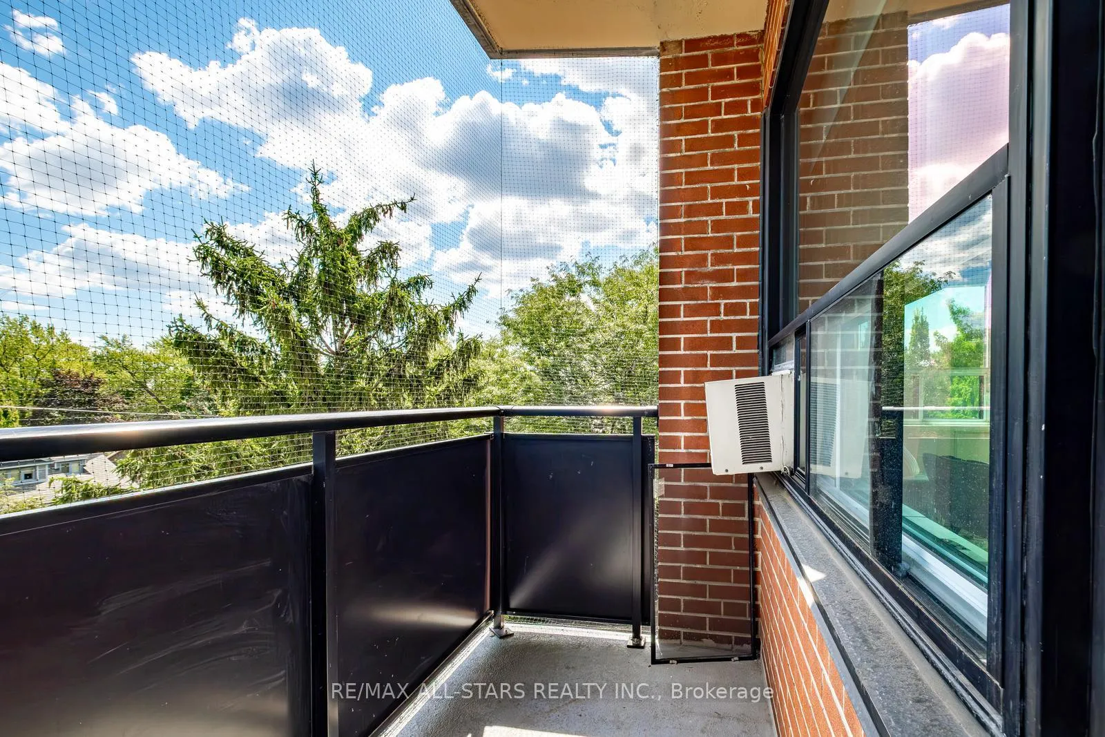 Photo 22 of Unit 501, 78 Warren Road, Toronto, Casa Loma — HOMEH