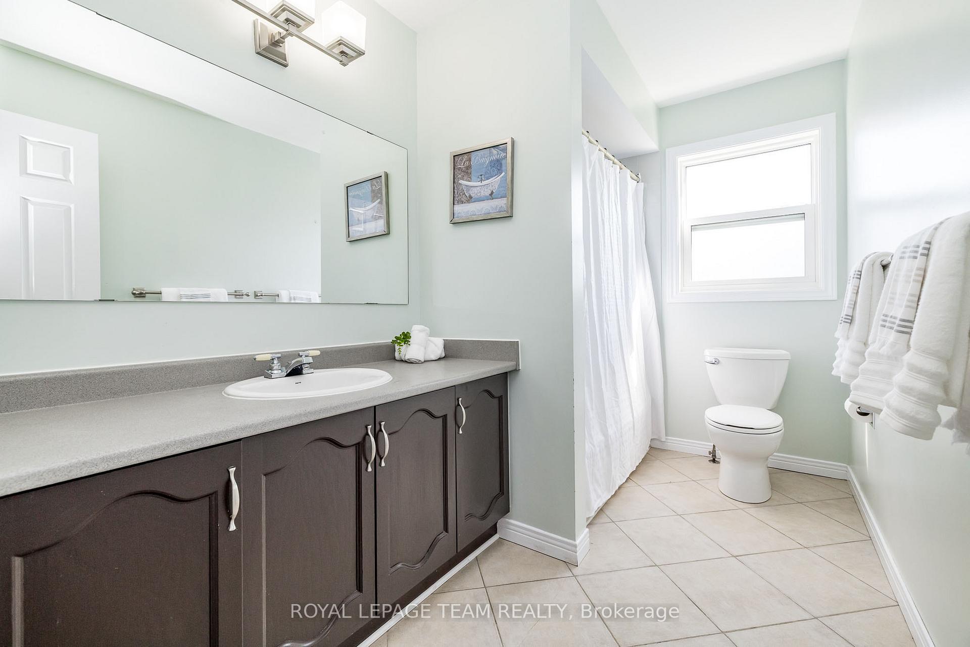 Photo 31 of 30 Halley Street, Ottawa, Barrhaven - Heritage Park — HOMEH