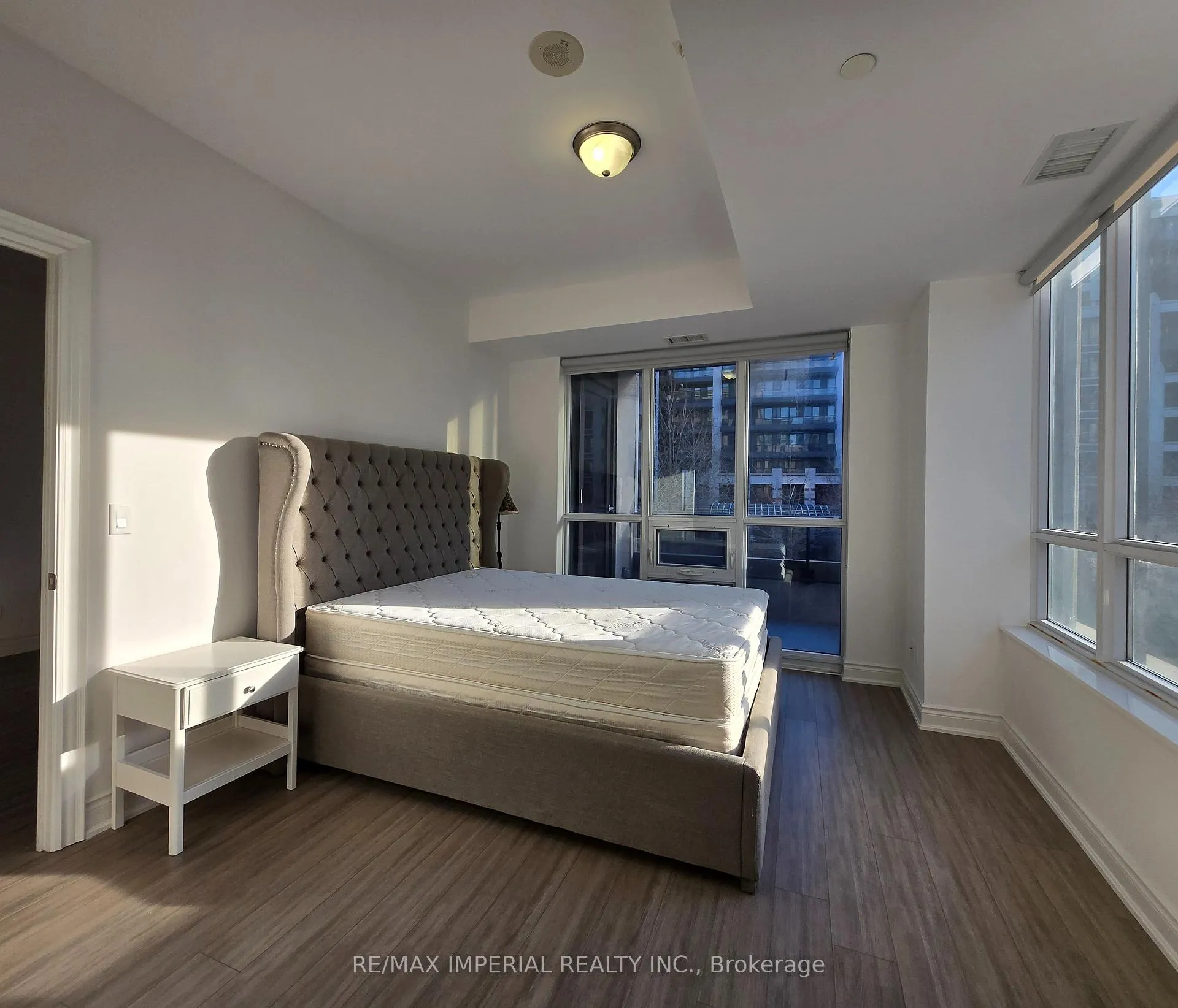 Photo 7 of Unit D305, 33 Clegg Road, Markham, Unionville — HOMEH