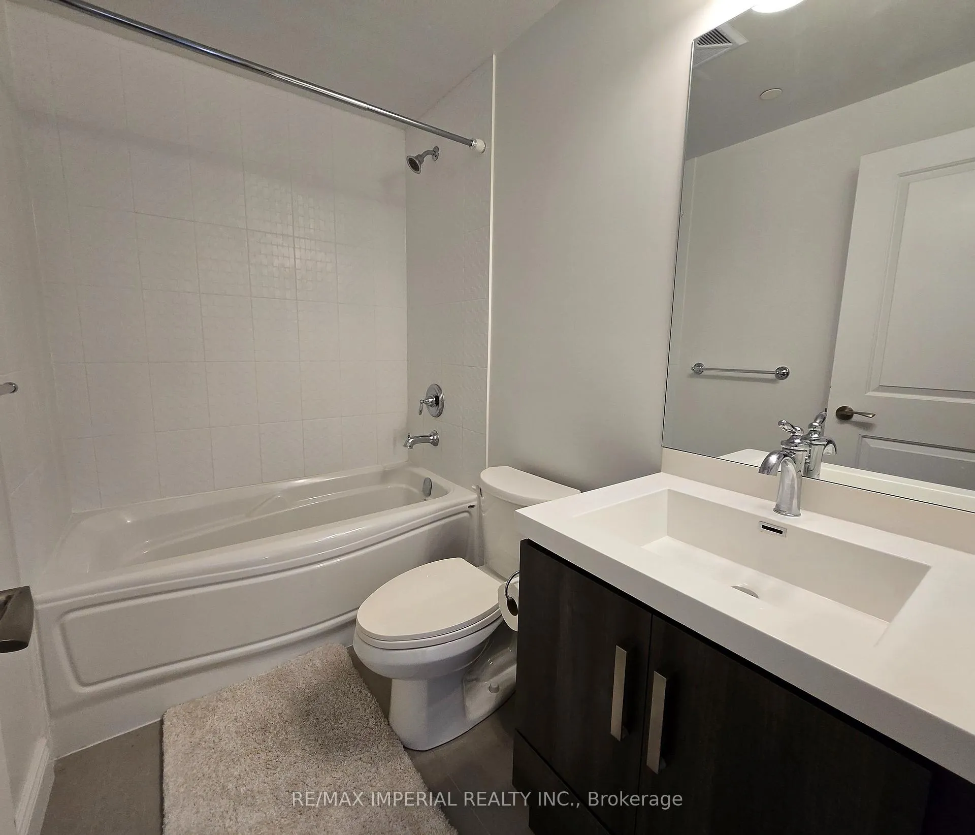 Photo 9 of Unit D305, 33 Clegg Road, Markham, Unionville — HOMEH