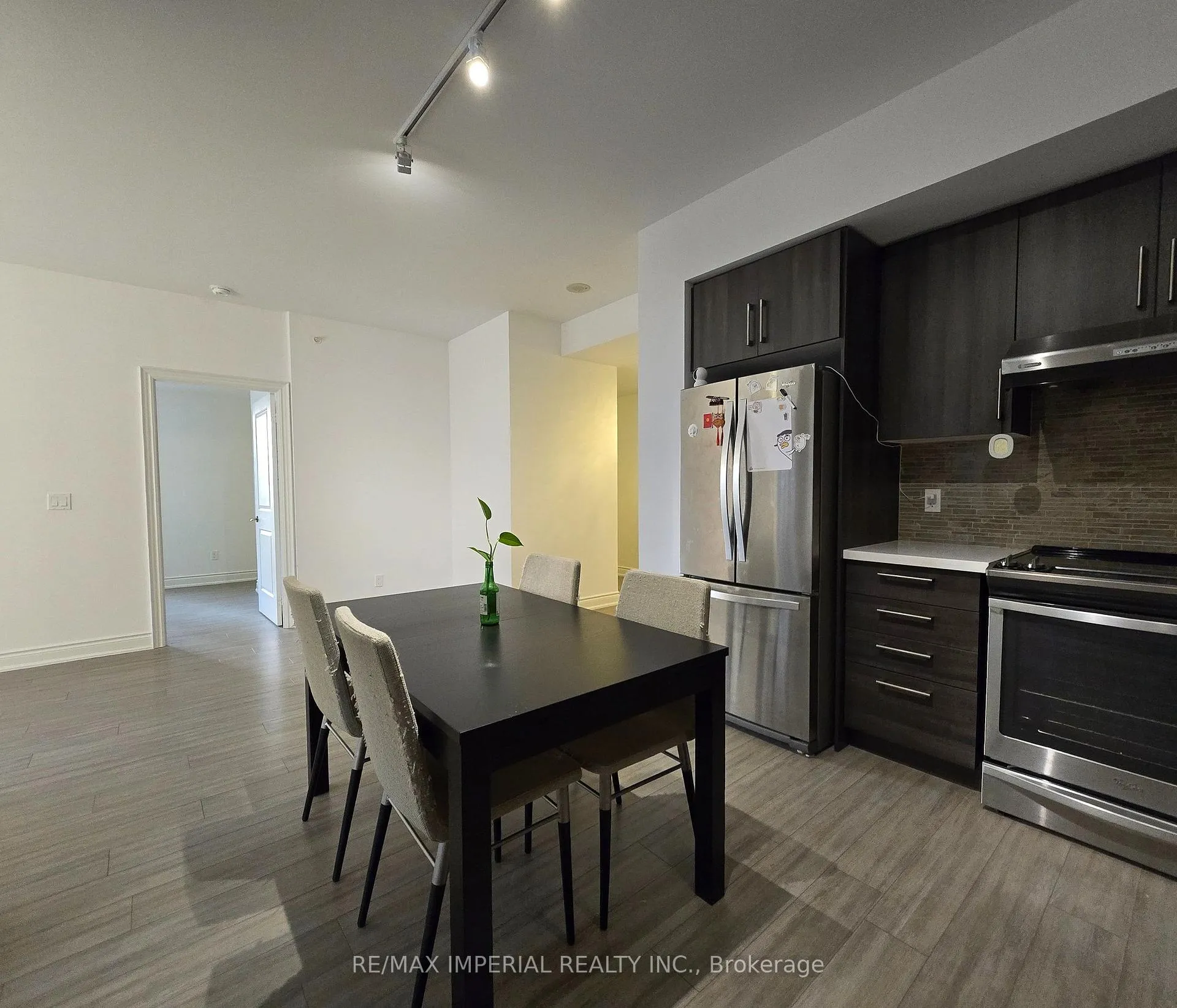 Photo 15 of Unit D305, 33 Clegg Road, Markham, Unionville — HOMEH