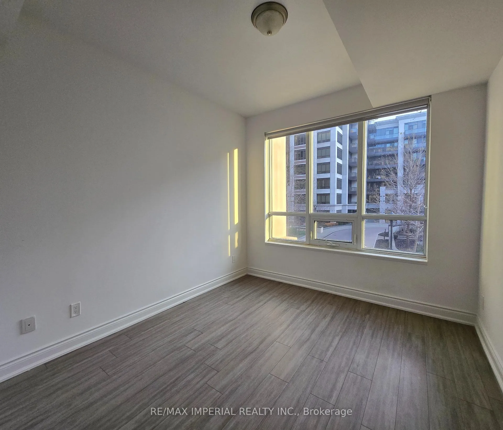 Photo 16 of Unit D305, 33 Clegg Road, Markham, Unionville — HOMEH