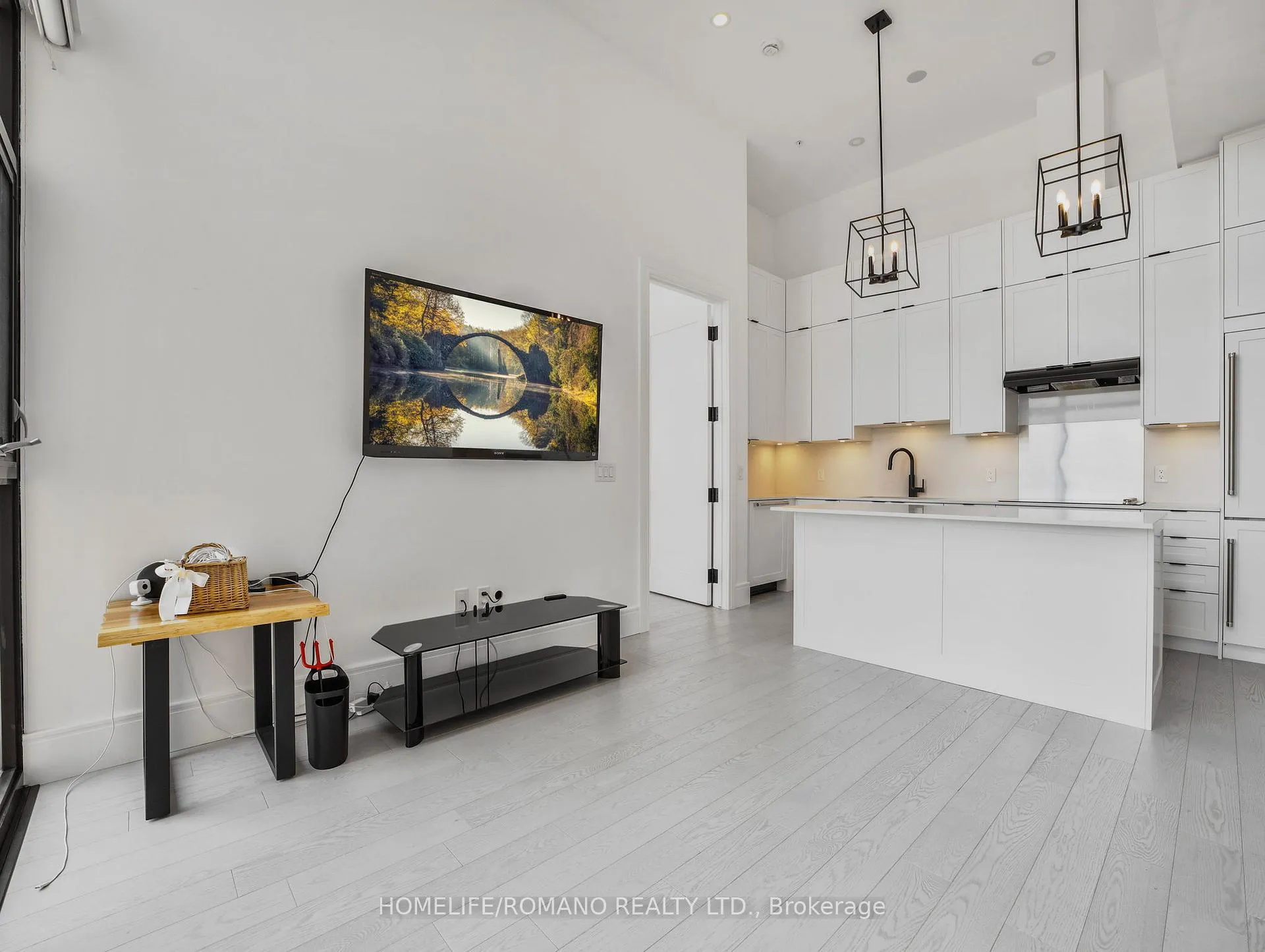 Photo 5 of Unit LPH12, 118 King Street, Hamilton, Beasley — HOMEH