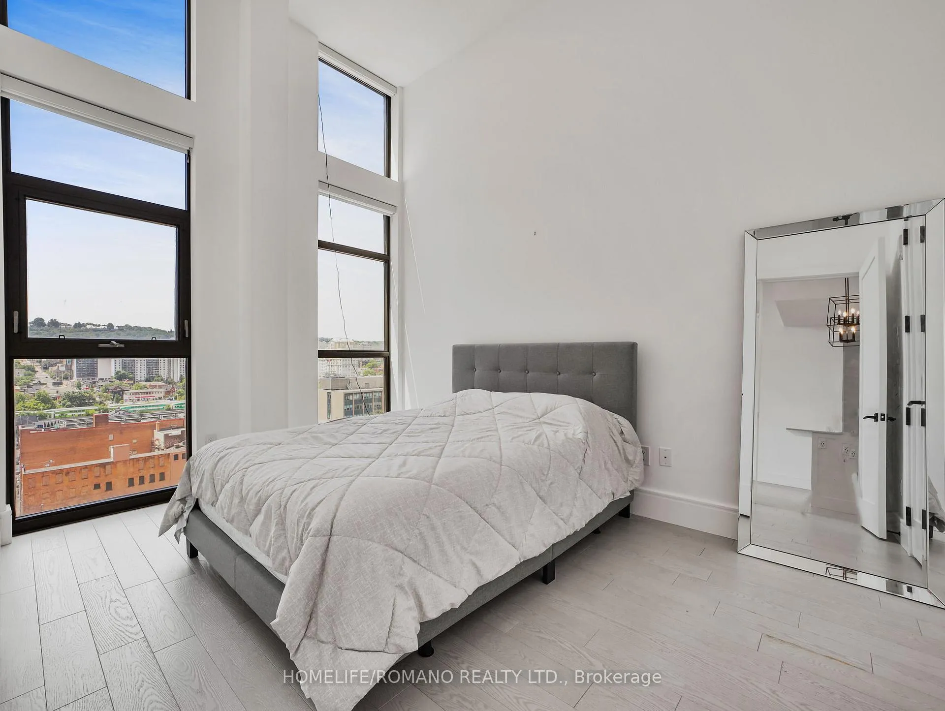 Photo 9 of Unit LPH12, 118 King Street, Hamilton, Beasley — HOMEH