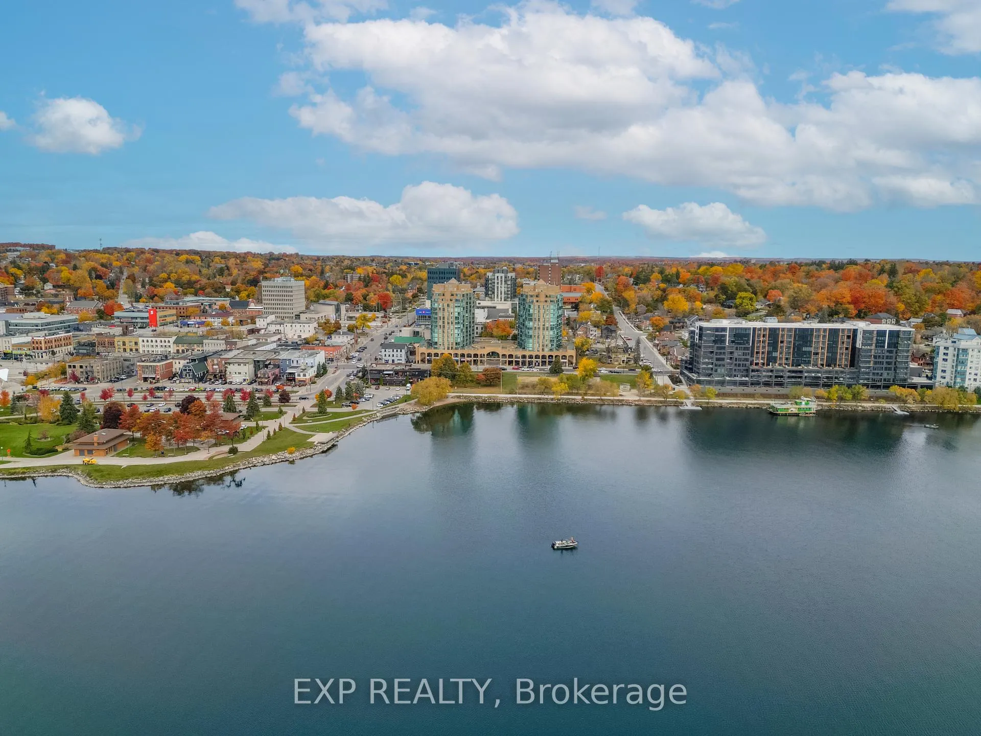 Photo 3 of Unit 609, 140 Dunlop Street E, Barrie, City Centre — HOMEH