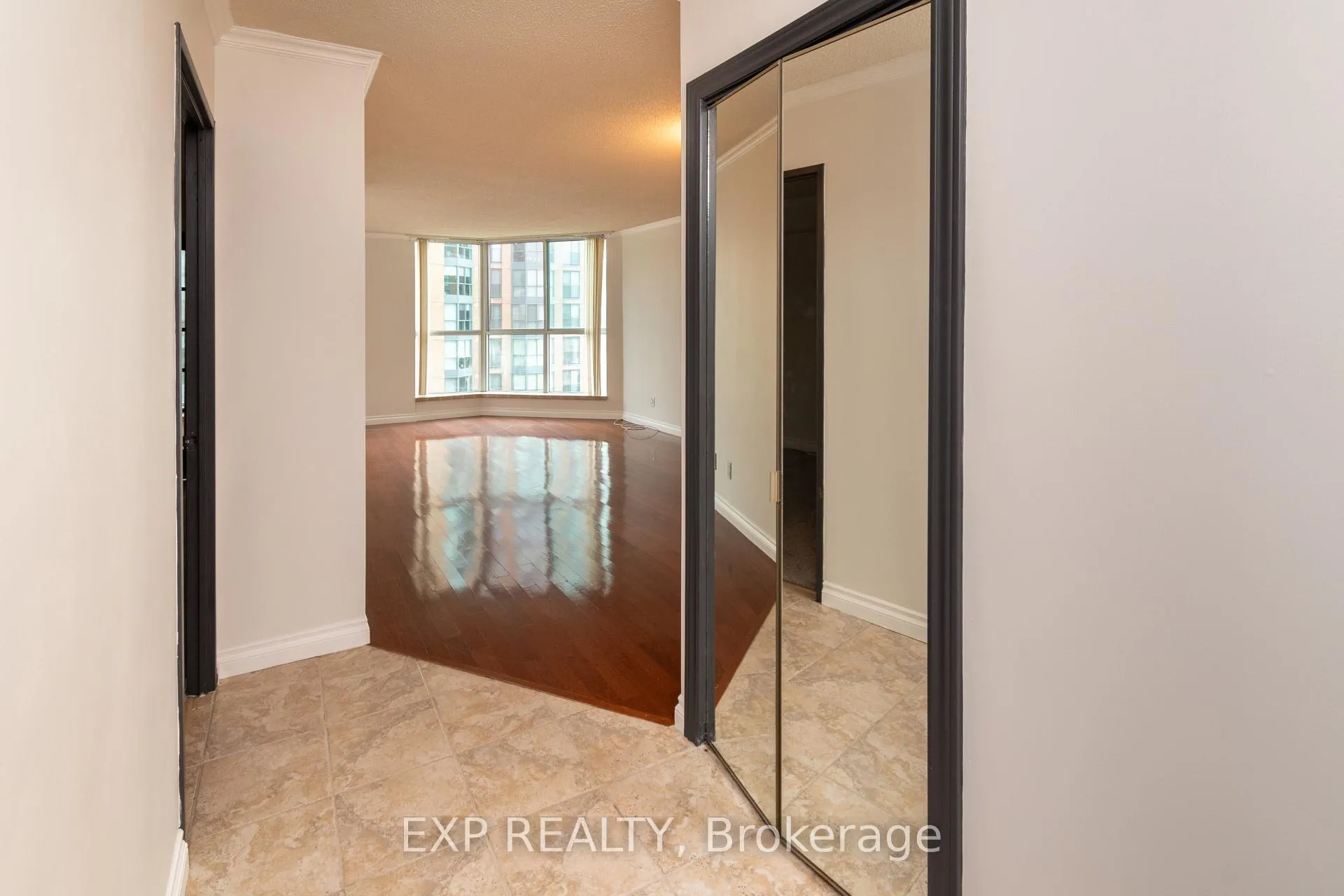 Photo 12 of Unit 609, 140 Dunlop Street E, Barrie, City Centre — HOMEH