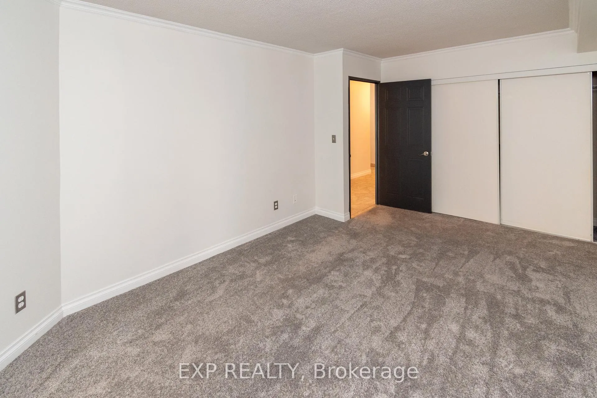 Photo 23 of Unit 609, 140 Dunlop Street E, Barrie, City Centre — HOMEH