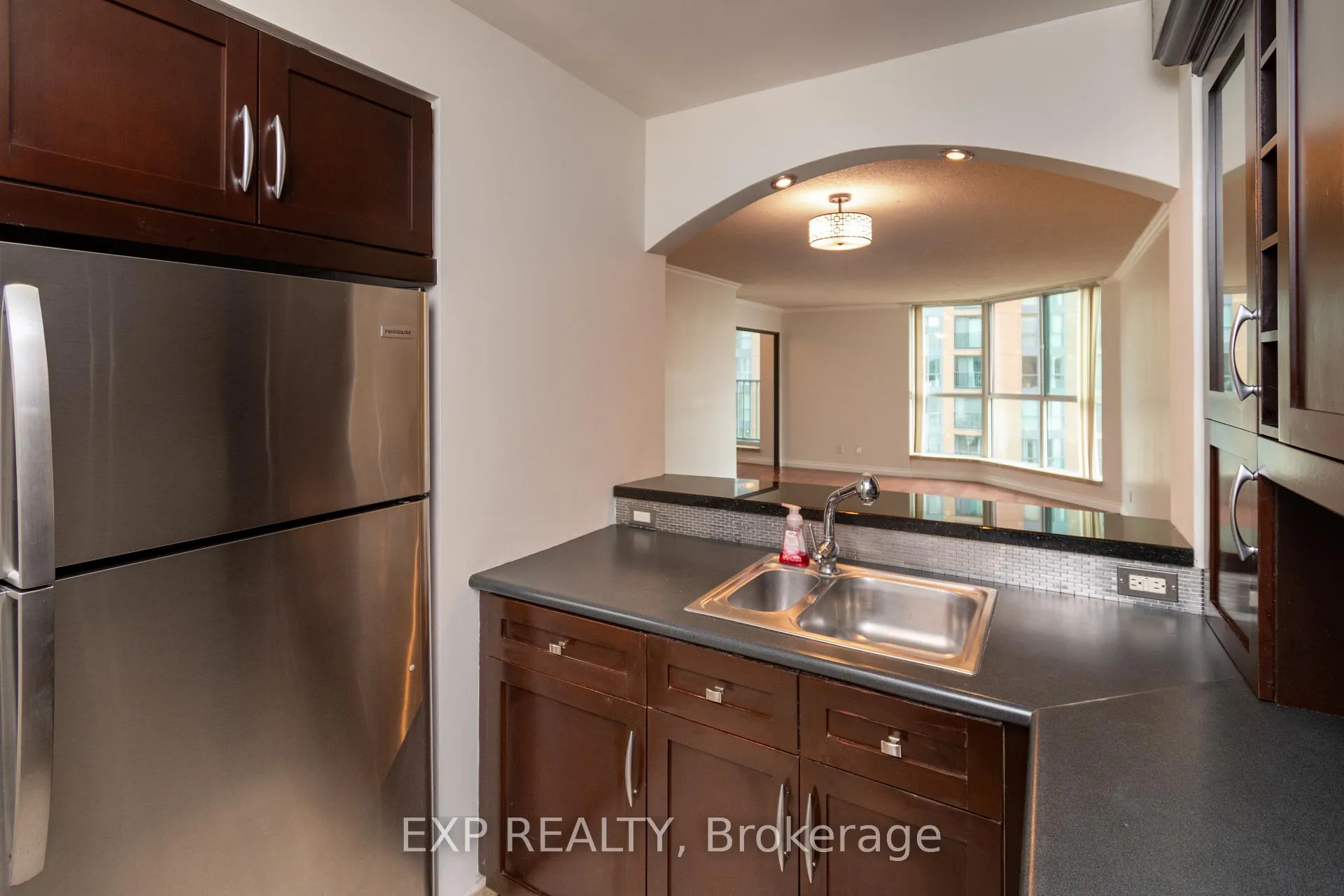Photo 26 of Unit 609, 140 Dunlop Street E, Barrie, City Centre — HOMEH