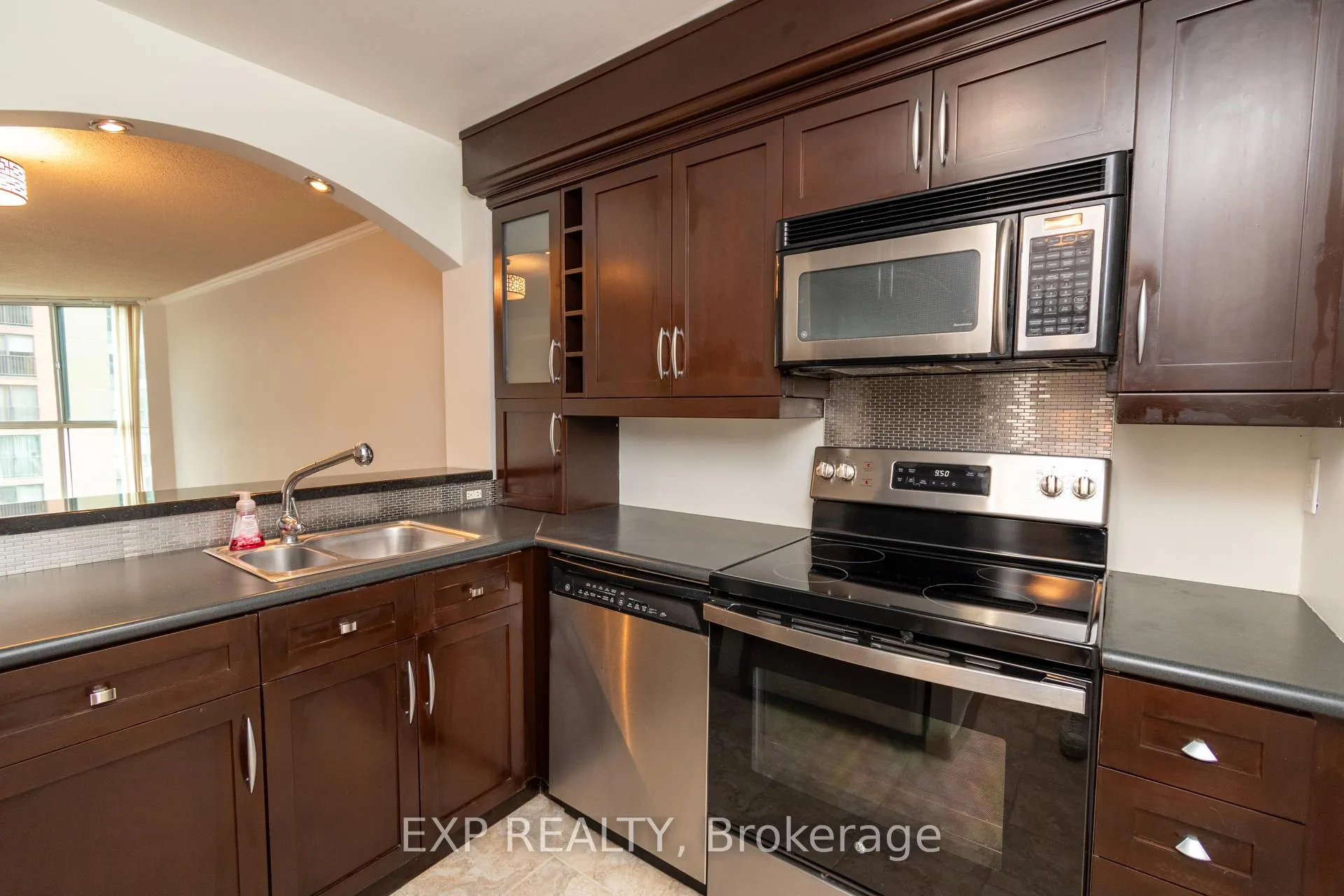 Photo 27 of Unit 609, 140 Dunlop Street E, Barrie, City Centre — HOMEH