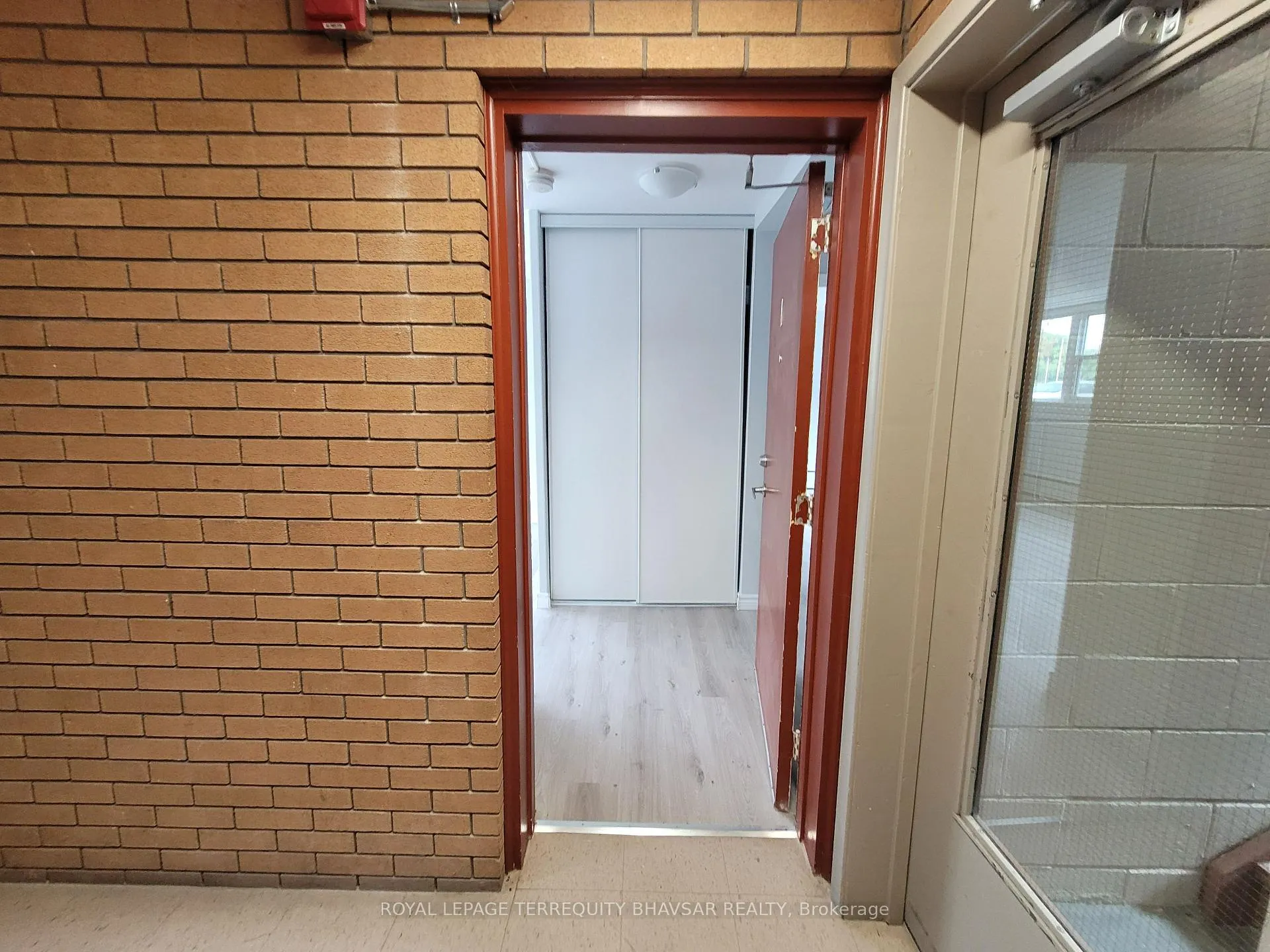Photo 3 of Unit 1, 521 Park Street, Kitchener — HOMEH