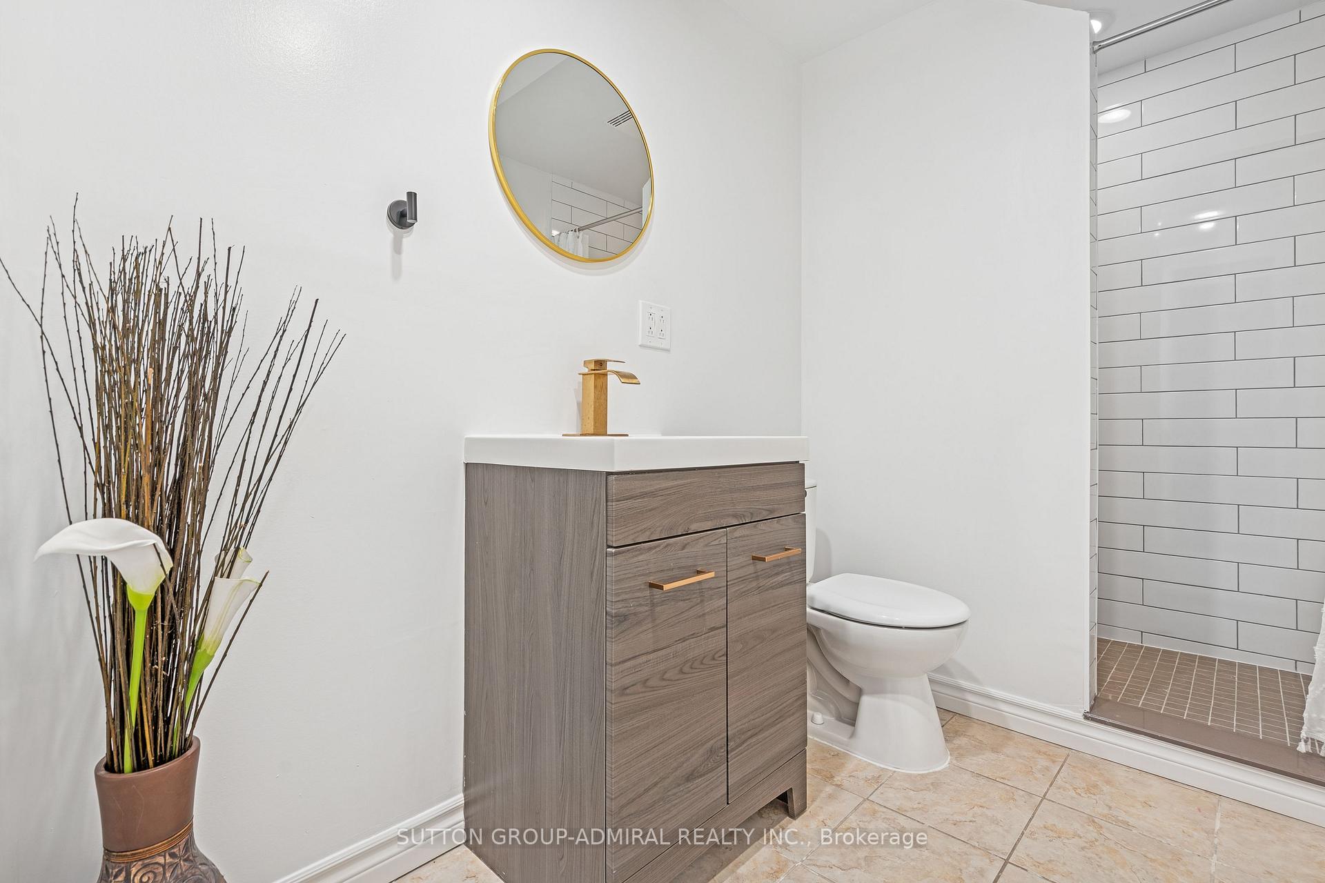 Photo 15 of 16 Empire Drive, Barrie, Innis-Shore — HOMEH
