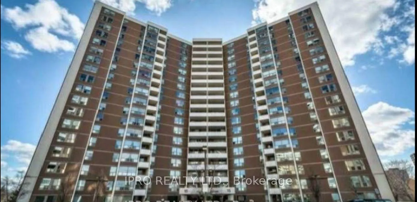 Front of Unit 704, 15 Vicora Linkway Way