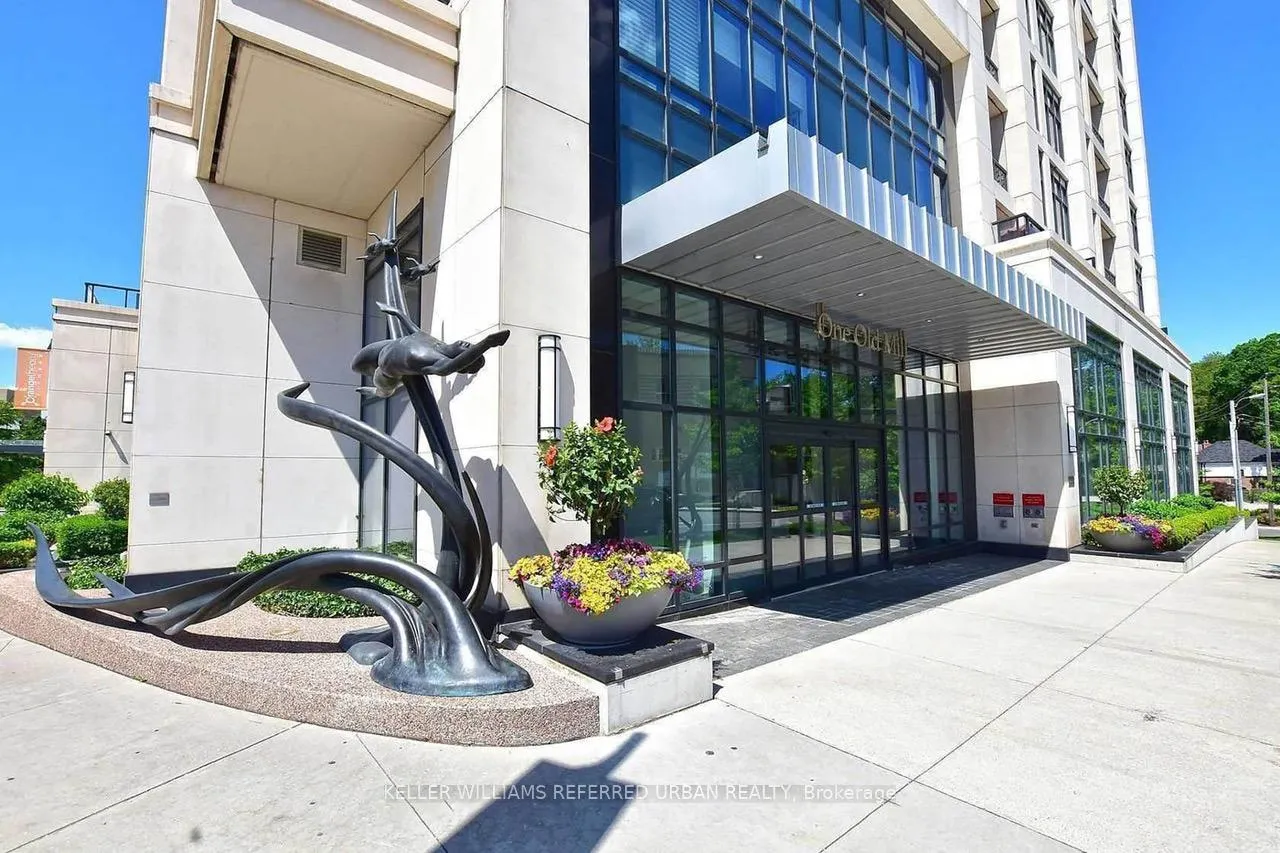 Photo 2 of Unit 622, 1 Old Mill Drive, Toronto, High Park-Swansea — HOMEH