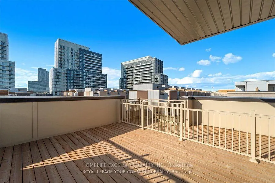 Photo 16 of Unit TH353, 100 Honeycrisp Crescent, Vaughan, Vaughan Corporate Centre — HOMEH
