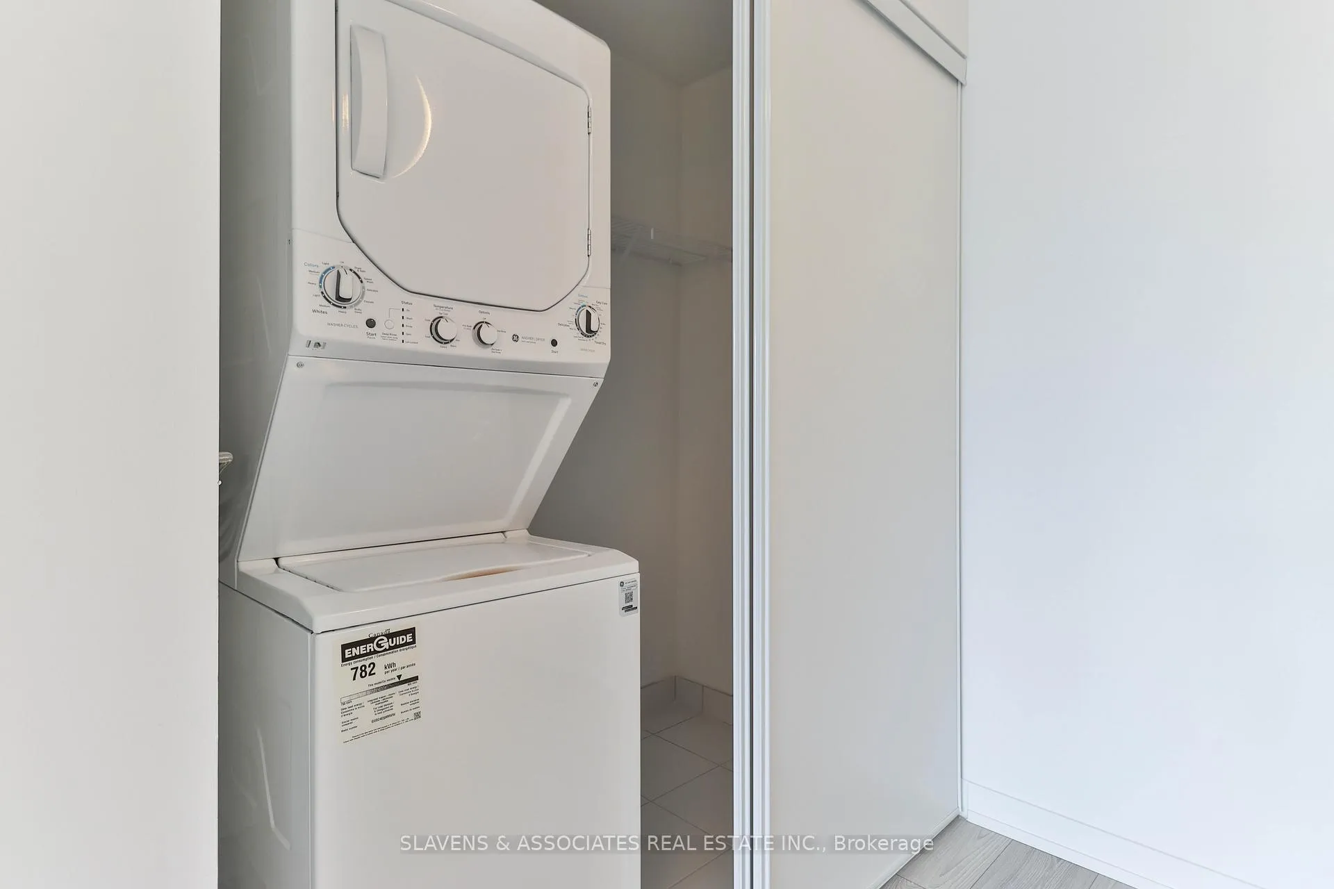 Photo 14 of Unit 910, 285 Dufferin Street, Toronto, South Parkdale — HOMEH
