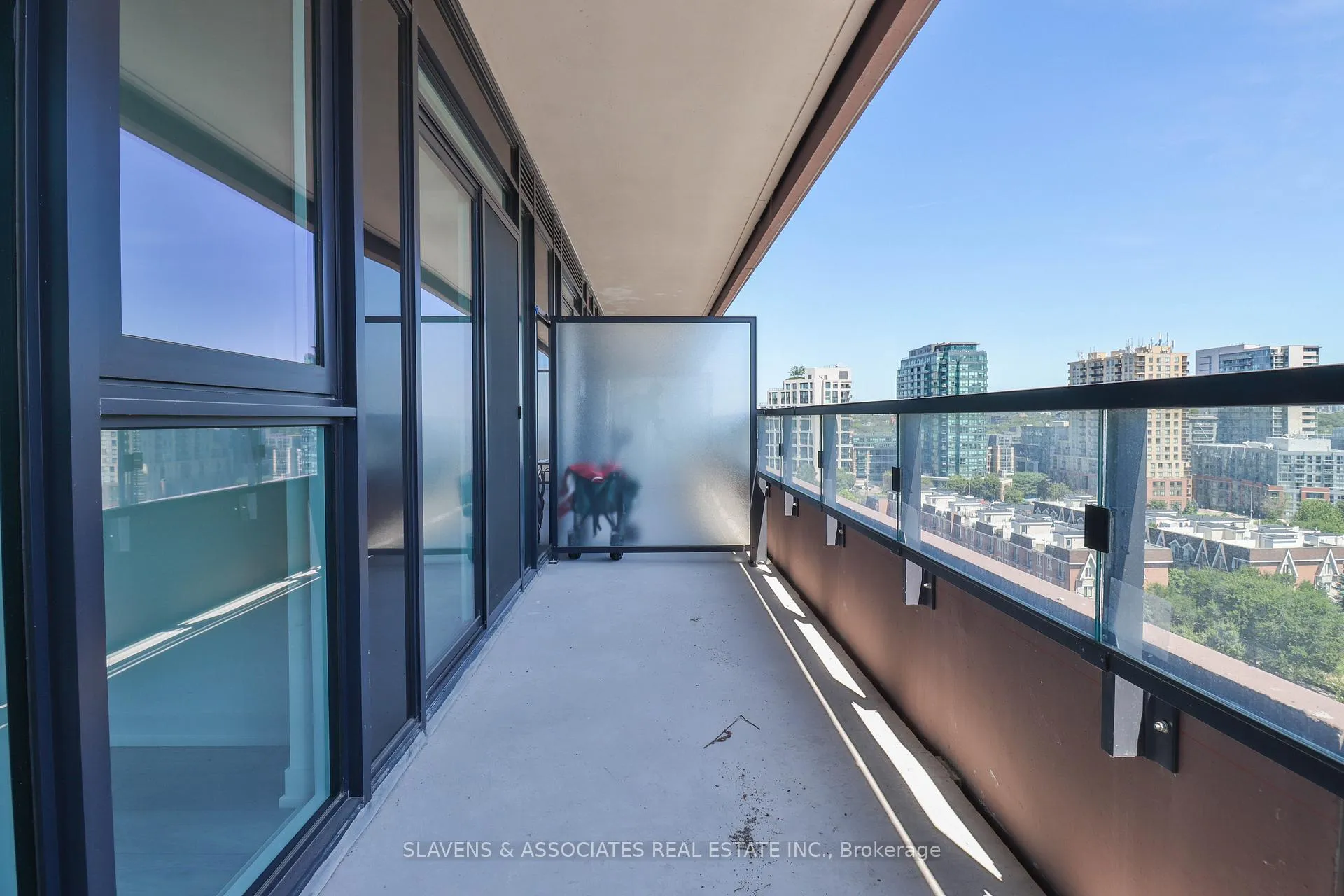 Photo 15 of Unit 910, 285 Dufferin Street, Toronto, South Parkdale — HOMEH