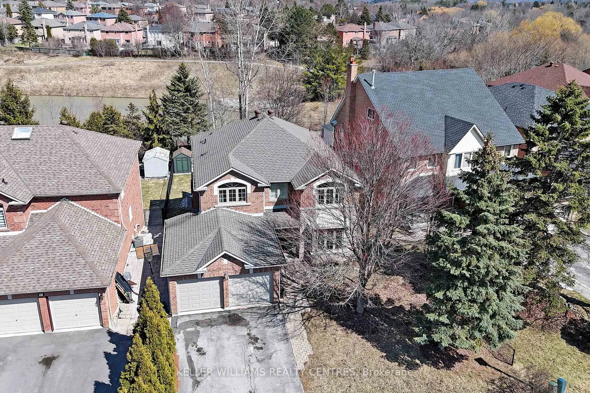 Photo 2 of 89 Taylorwood Avenue, Caledon, Bolton North — HOMEH