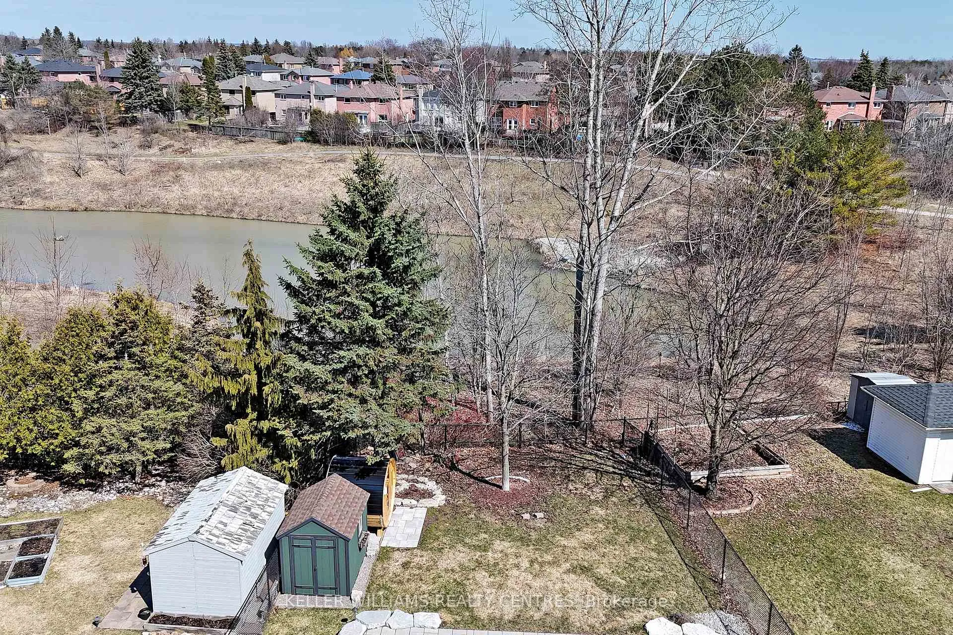 Photo 43 of 89 Taylorwood Avenue, Caledon, Bolton North — HOMEH