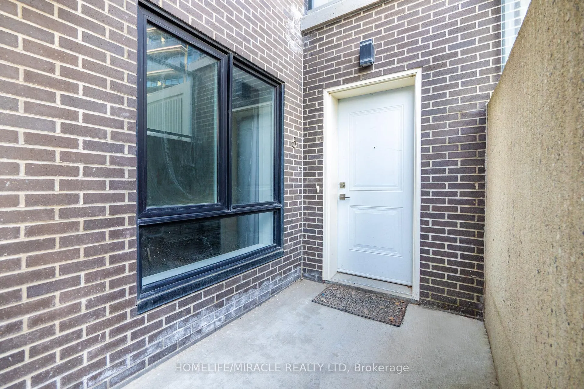 Photo 3 of Unit 5B, 1430 Highland Road W, Kitchener — HOMEH