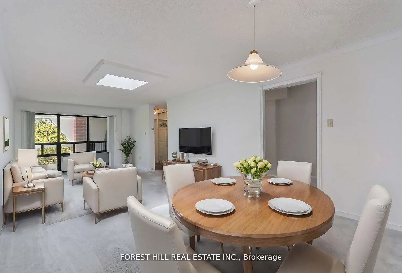 Photo 3 of Unit 34, 2112 Queen Street E, Toronto, The Beaches — HOMEH