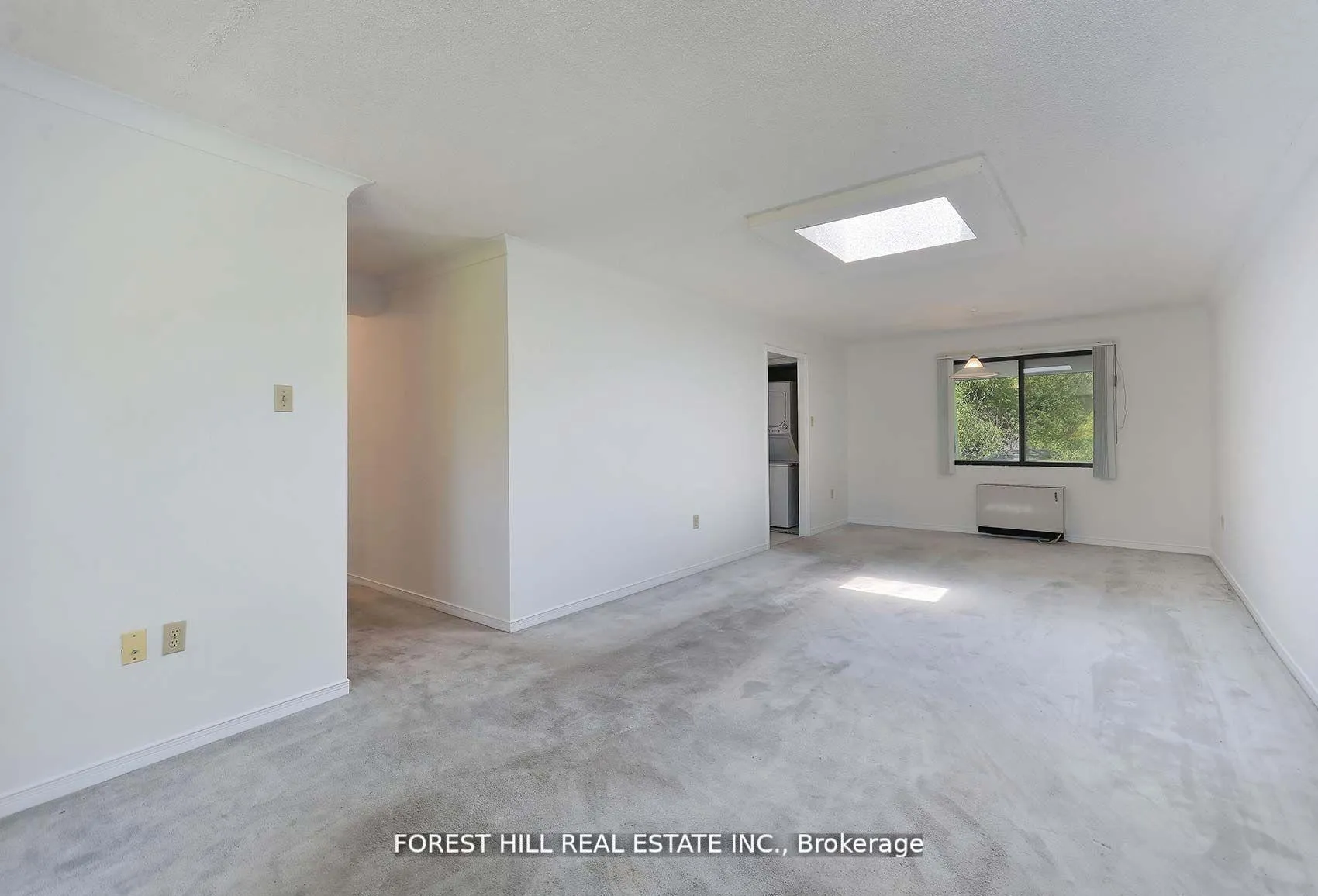 Photo 5 of Unit 34, 2112 Queen Street E, Toronto, The Beaches — HOMEH