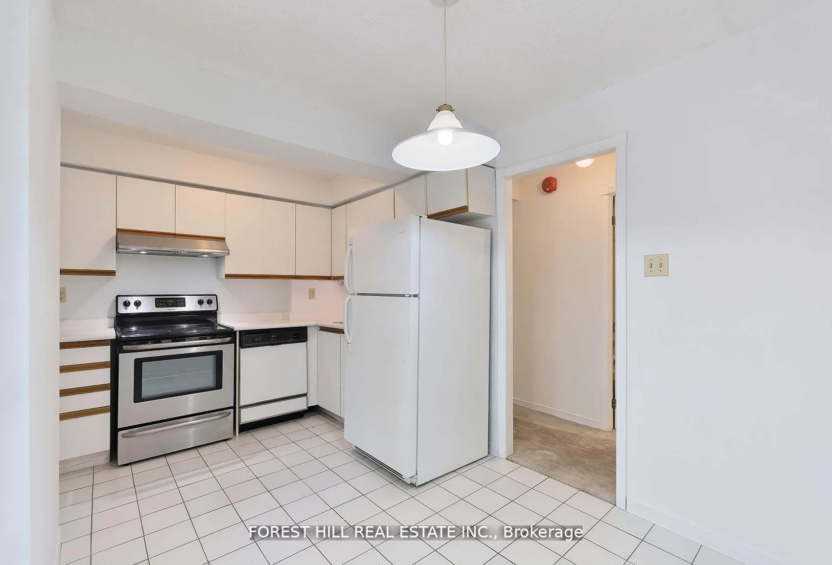 Photo 8 of Unit 34, 2112 Queen Street E, Toronto, The Beaches — HOMEH