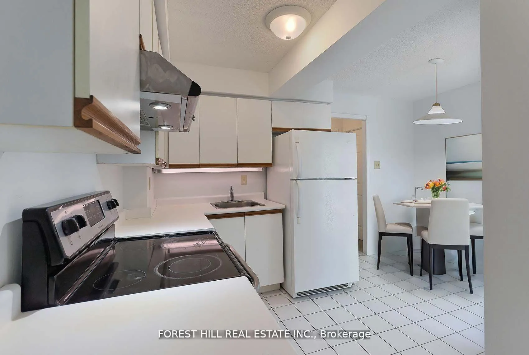 Photo 10 of Unit 34, 2112 Queen Street E, Toronto, The Beaches — HOMEH