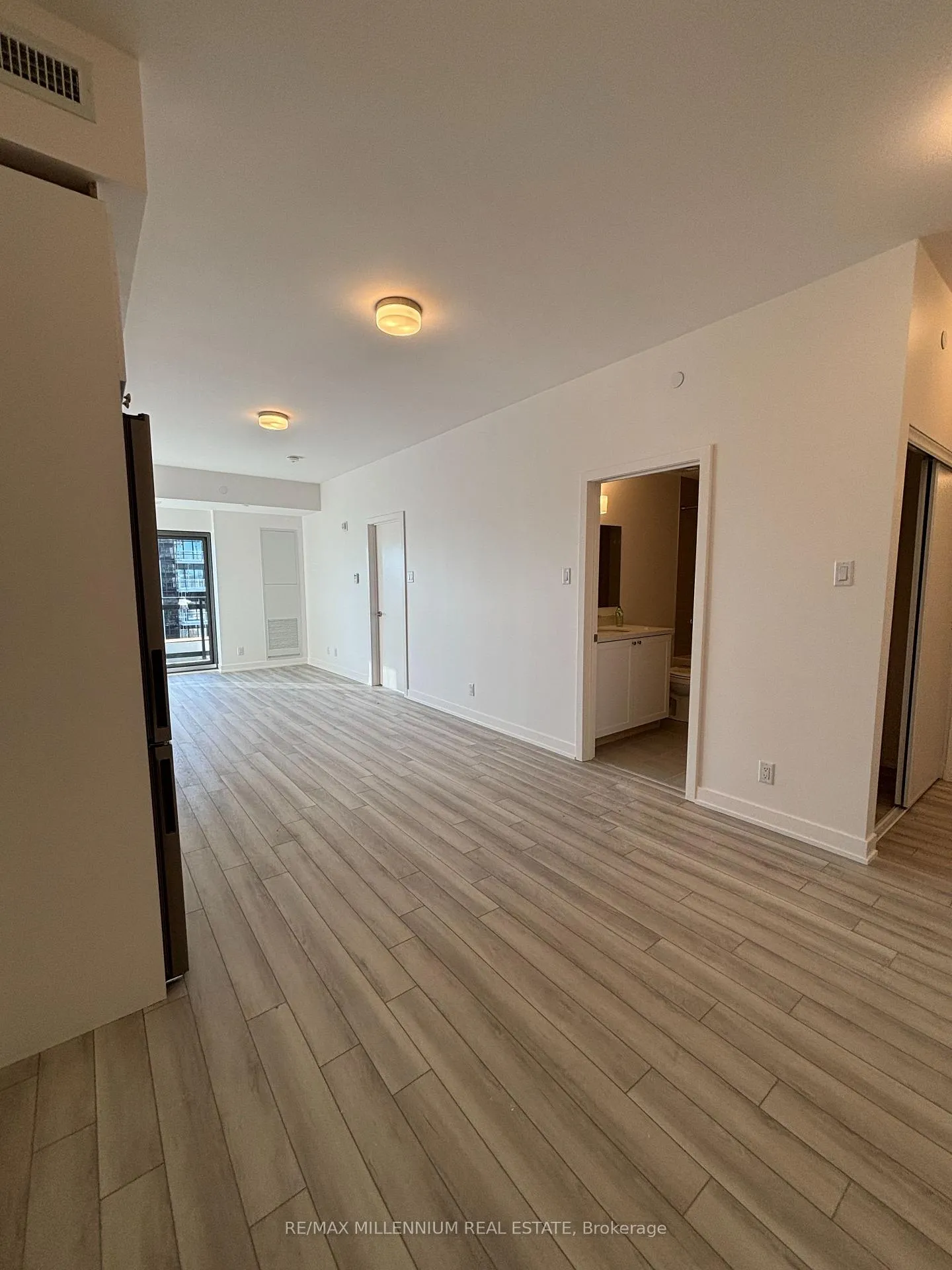 Photo 2 of Unit 710, 55 Clarington Boulevard, Clarington, Bowmanville — HOMEH