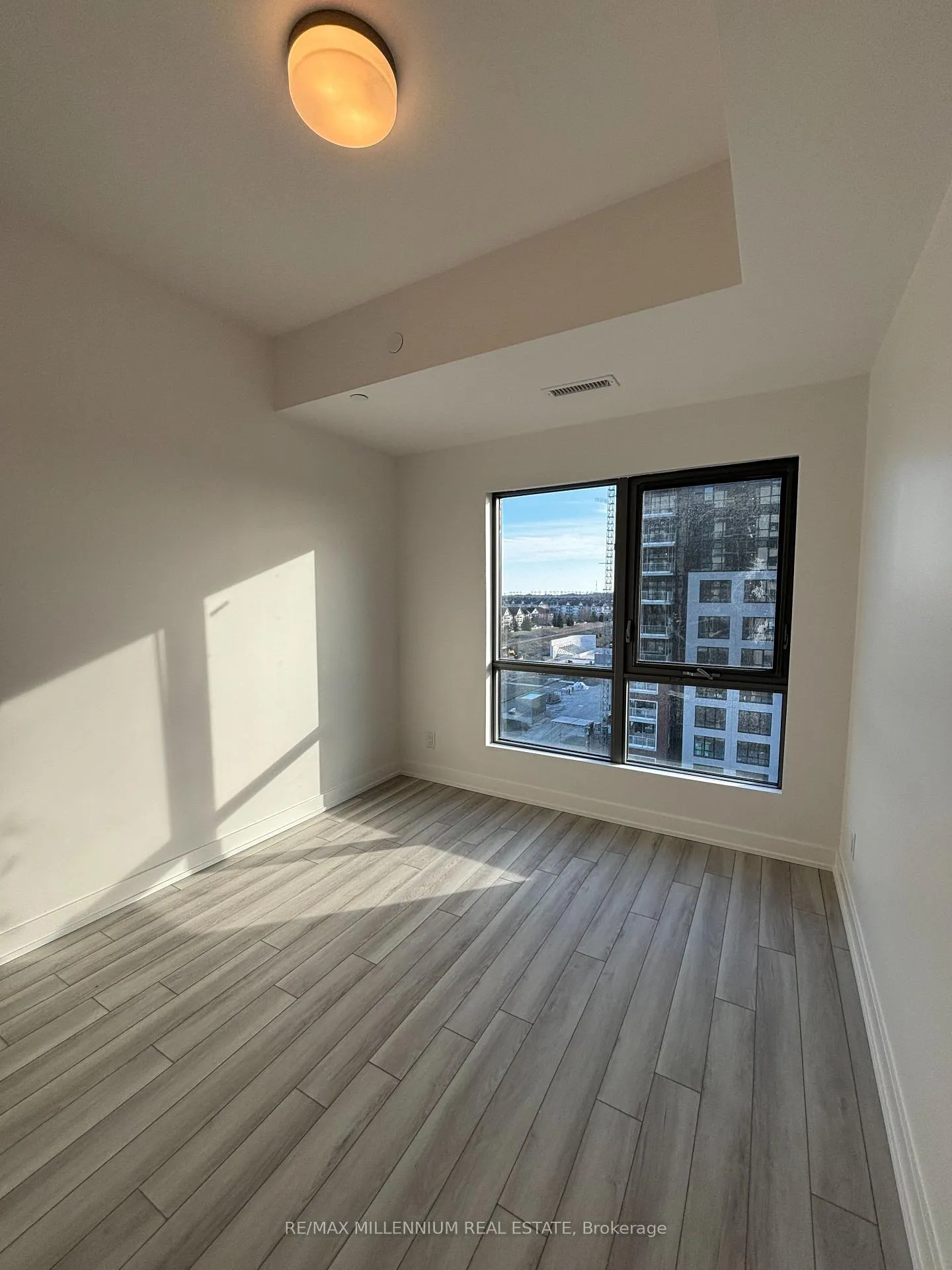 Photo 6 of Unit 710, 55 Clarington Boulevard, Clarington, Bowmanville — HOMEH