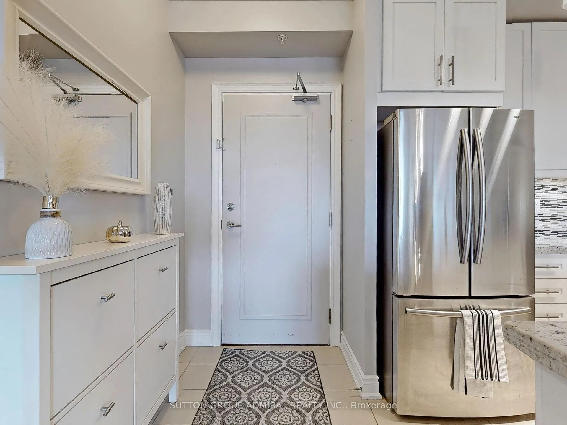 Photo 5 of Unit 326, 2396 Major Mackenzie Drive, Vaughan, Maple — HOMEH