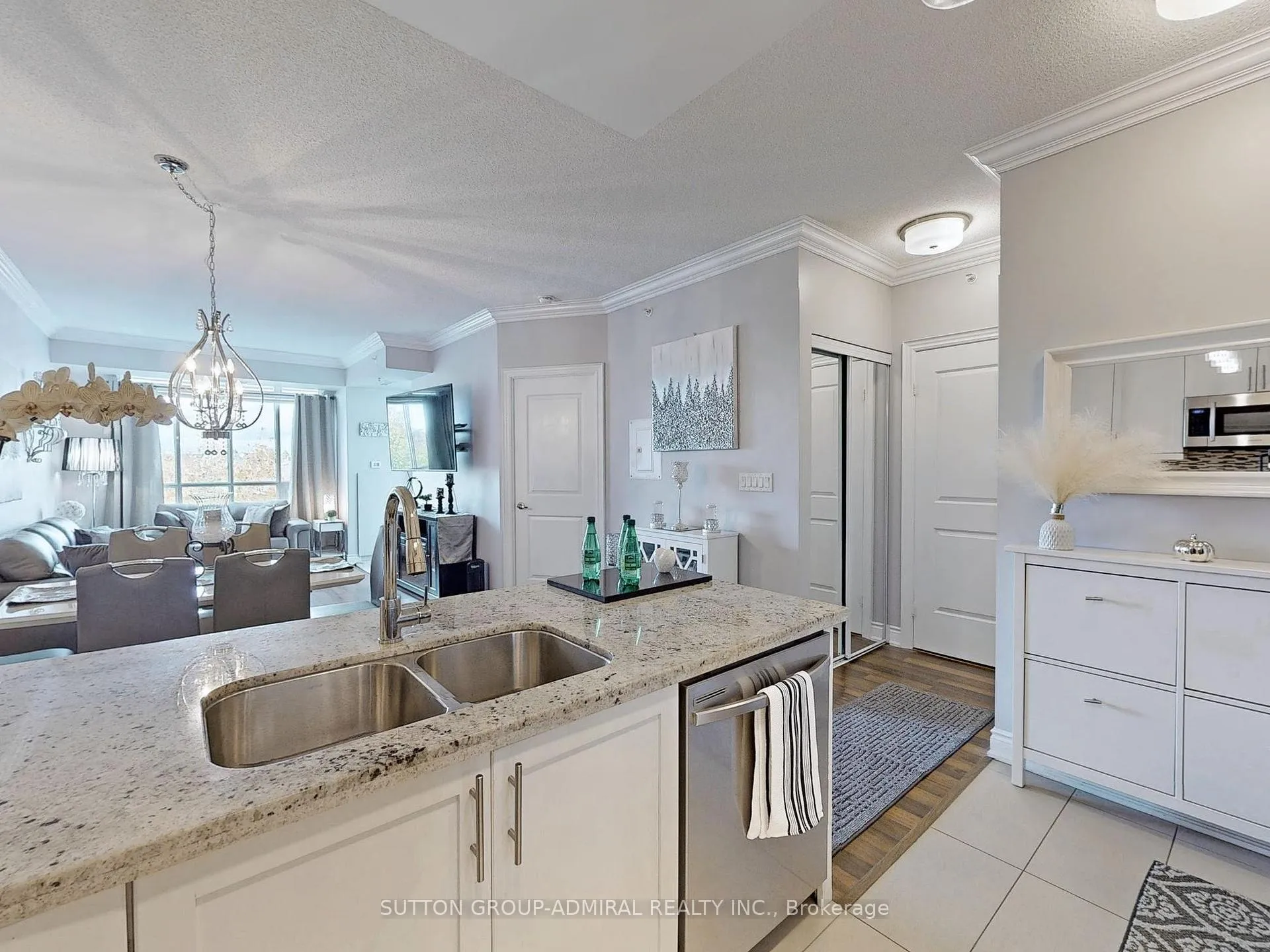 Photo 10 of Unit 326, 2396 Major Mackenzie Drive, Vaughan, Maple — HOMEH