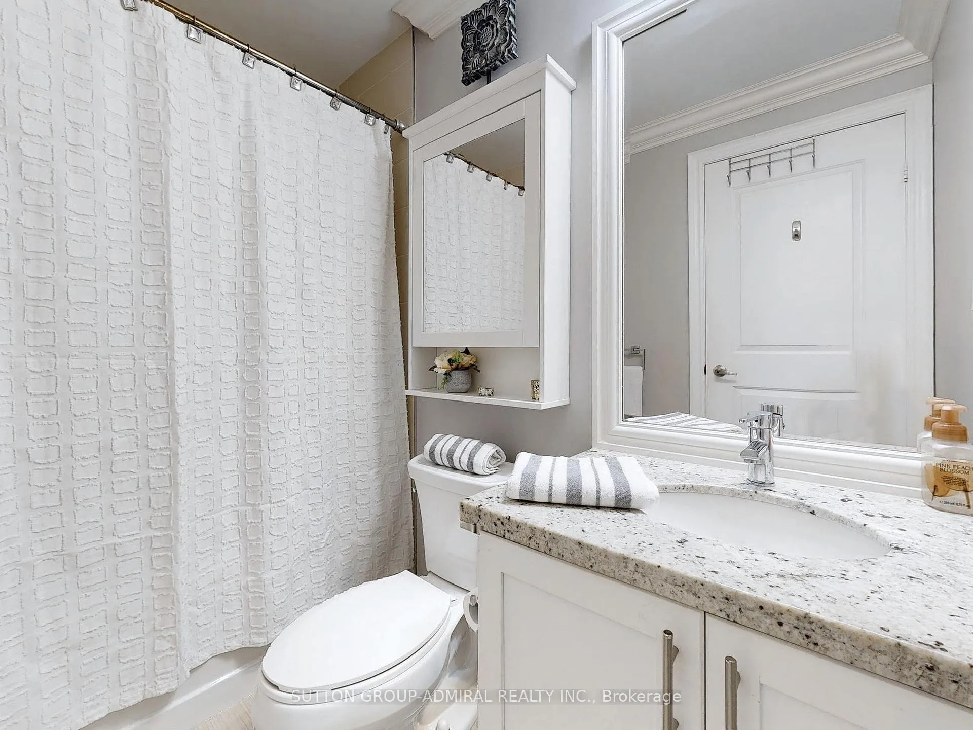 Photo 25 of Unit 326, 2396 Major Mackenzie Drive, Vaughan, Maple — HOMEH