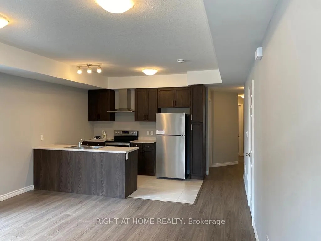 Photo 7 of 182 Wheat Lane, Kitchener — HOMEH