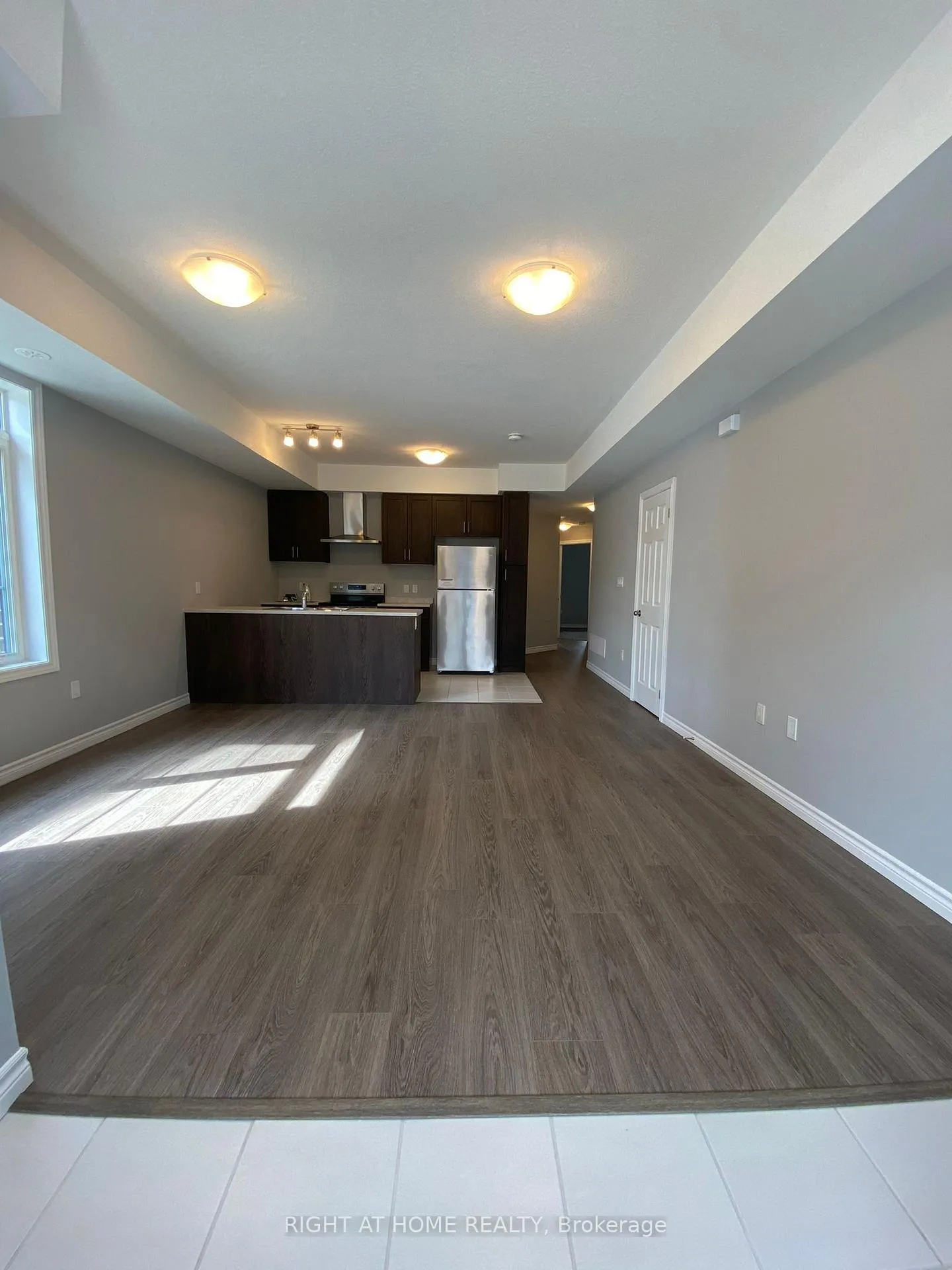 Photo 8 of 182 Wheat Lane, Kitchener — HOMEH